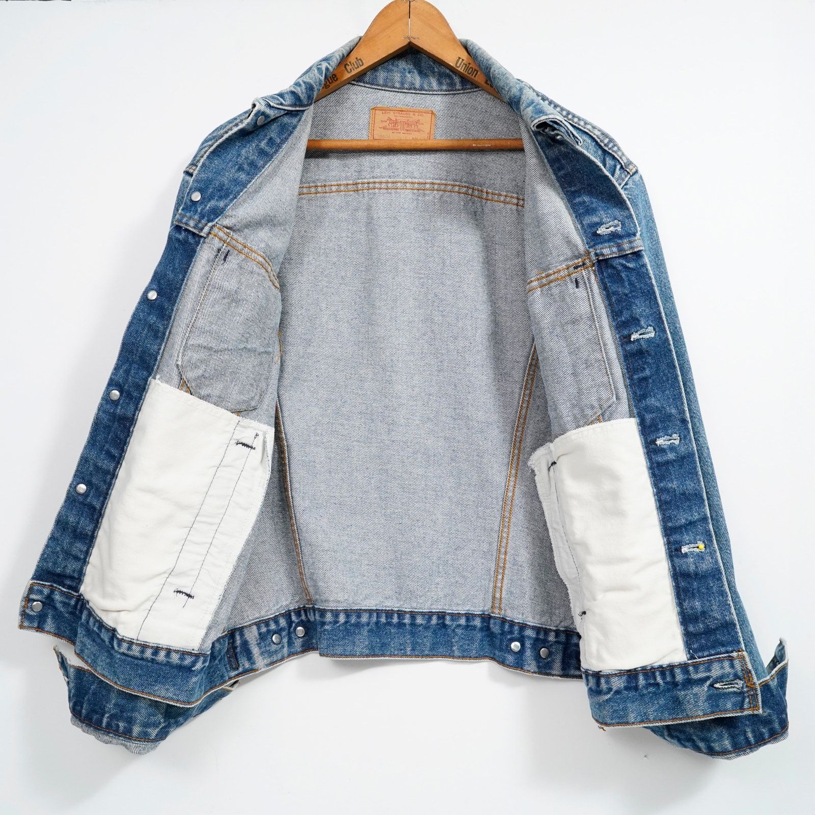 Levi's Vintage 80s Levi’s 70506 0216 Denim Trucker Jacket USA 40 Size US M / EU 48-50 / 2 - 5 Thumbnail
