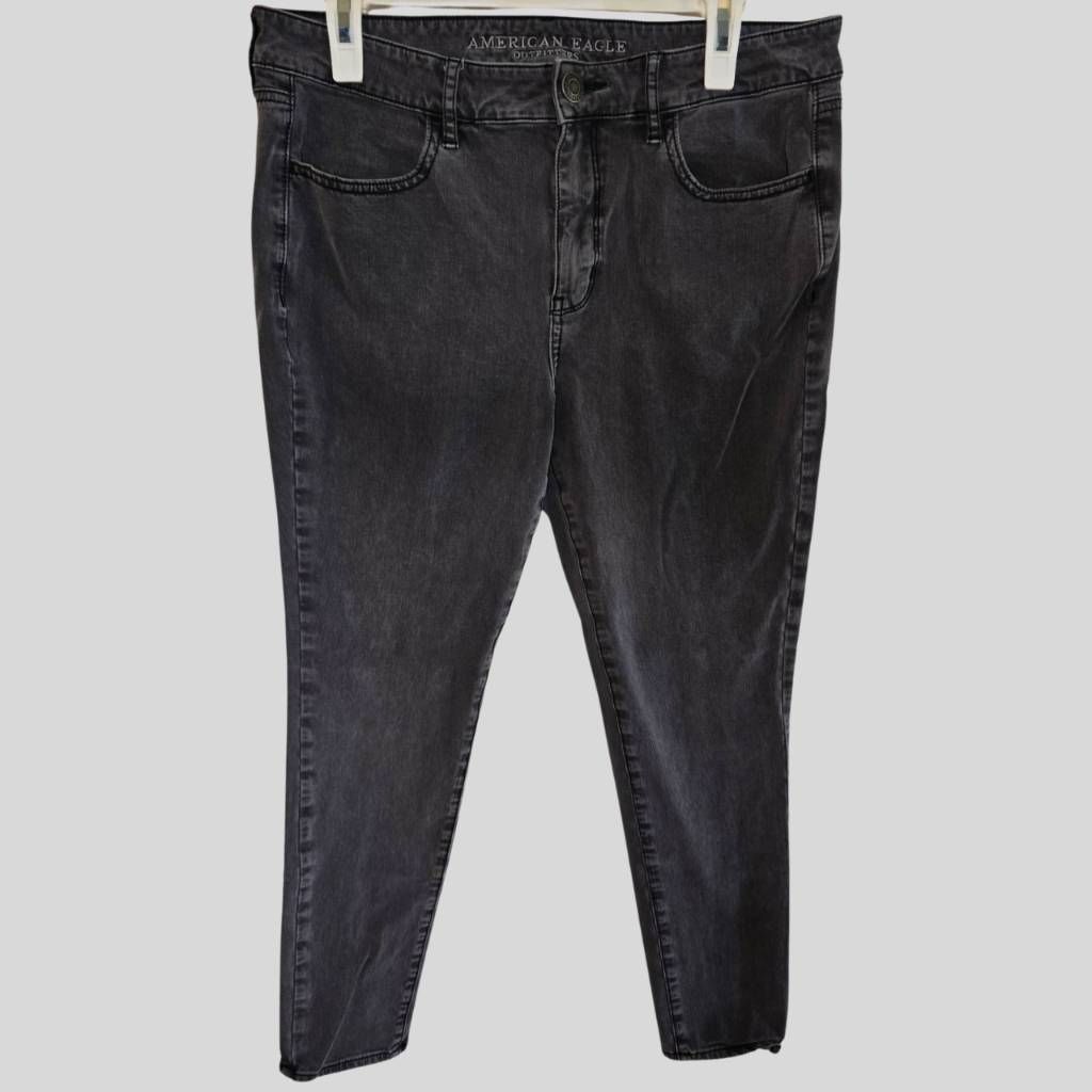 American Eagle Outfitters American Eagle Women’s Black Hi-Rise Jegging Jeans Size 12 S Size 34" / US 12 / IT 48 - 1 Thumbnail