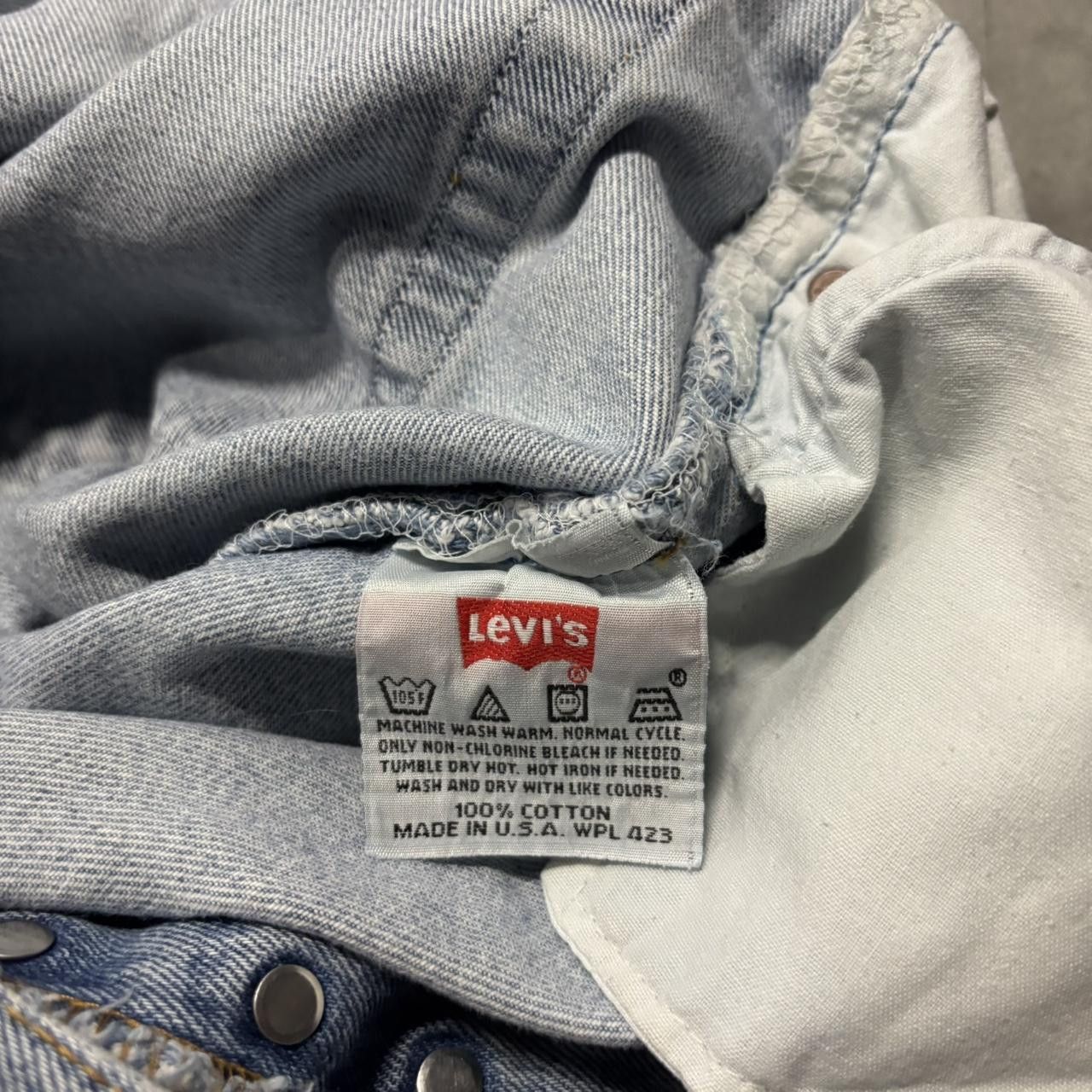 Levi's × Vintage Crazy Vintage 90s Faded Light Wash Levi’s 501 Denim Jeans! Size US 36 / EU 52 - 8 Thumbnail