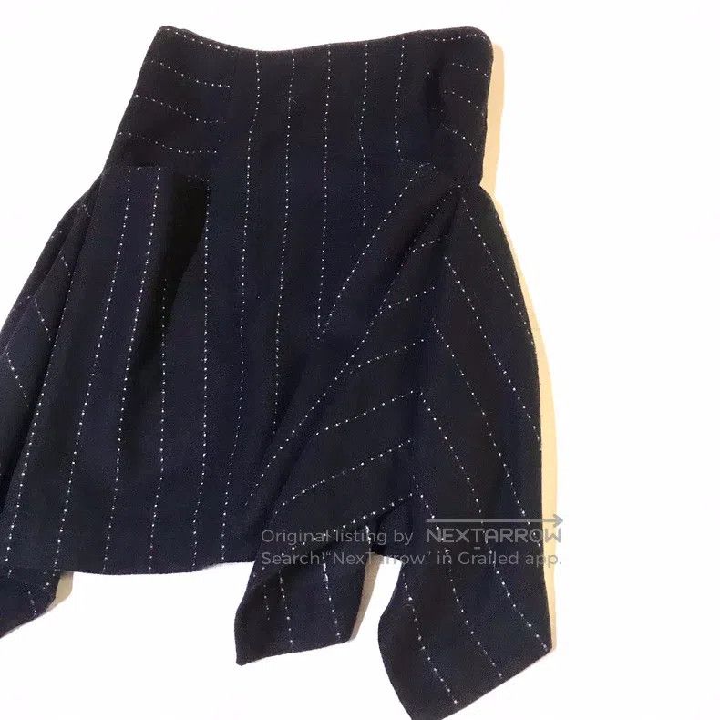 Vivienne Westwood Vivienne Westwood Skirt with Pockets on Both Sides and an Size 26" / US 2 / IT 38 - 4 Thumbnail