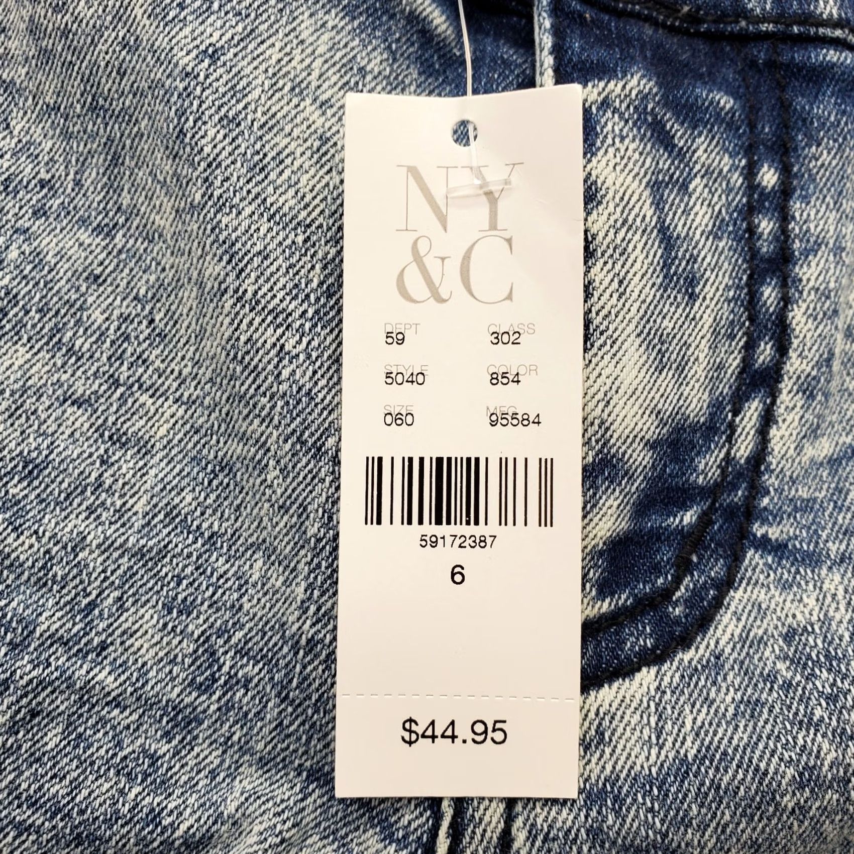 Vintage New York & Company Montauk Jeans Shorts Womens 6 Blue Denim Stretch Lower Waist 5-Pocket Design 3.75 Inseam Casual Outdoor Mens Womens Girls Size 28" / US 6 / IT 42 - 7 Thumbnail