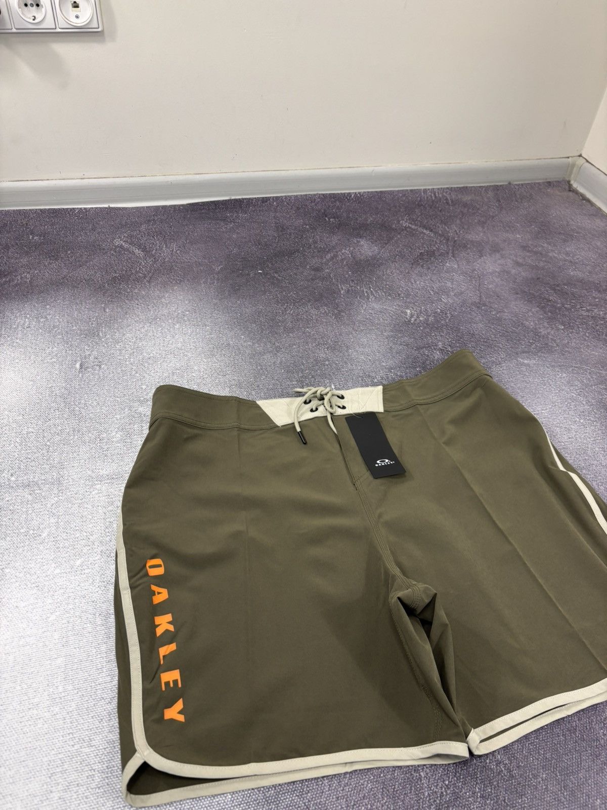 Oakley Oakley Solid Boardshort 18" NWT Men’s Swim Shorts Dark Brush Size US 38 / EU 54 - 5 Thumbnail