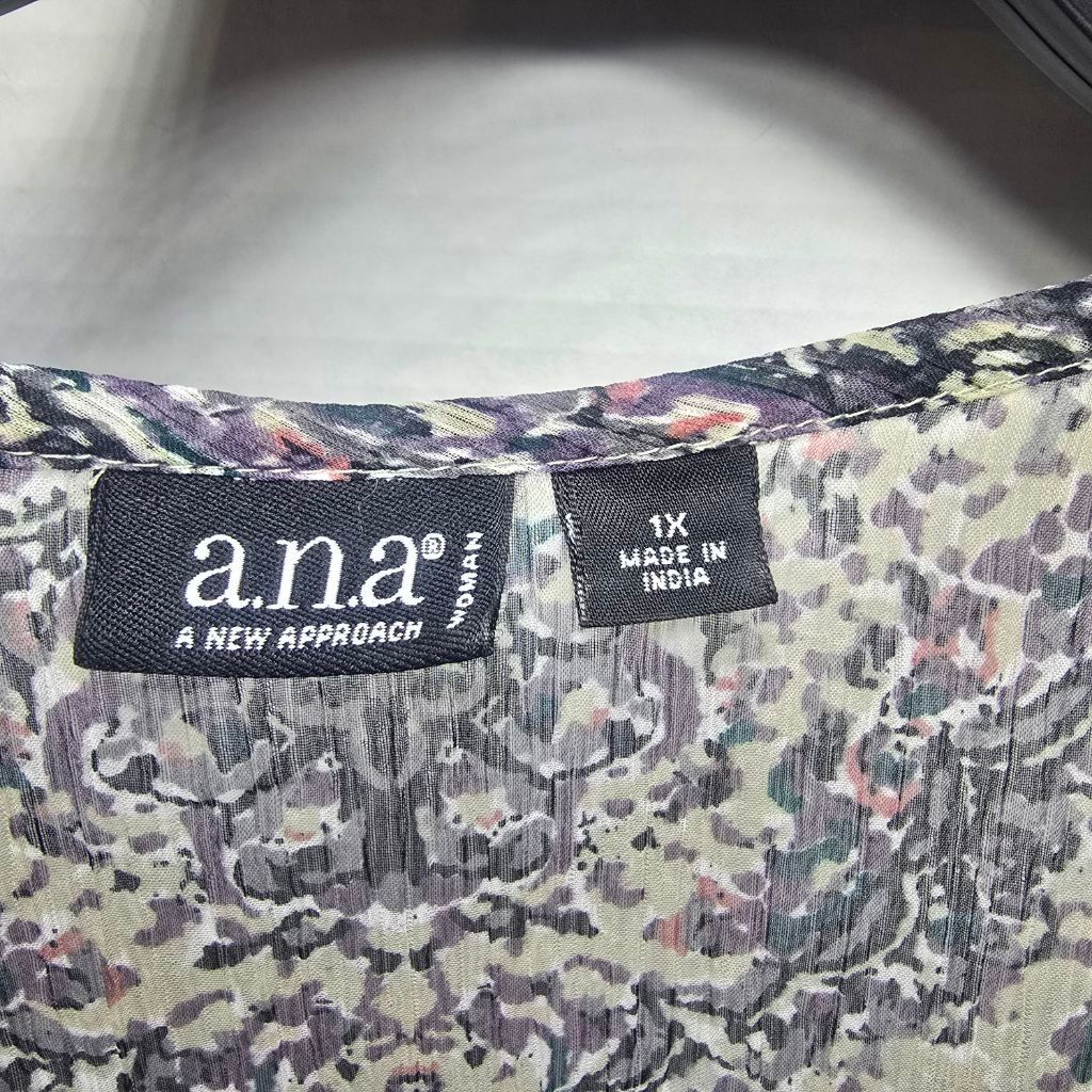 The Unbranded Brand Women's A.N.A. 1X Beige & Purple Paisley Blouse Size XL / US 12-14 / IT 48-50 - 4 Thumbnail