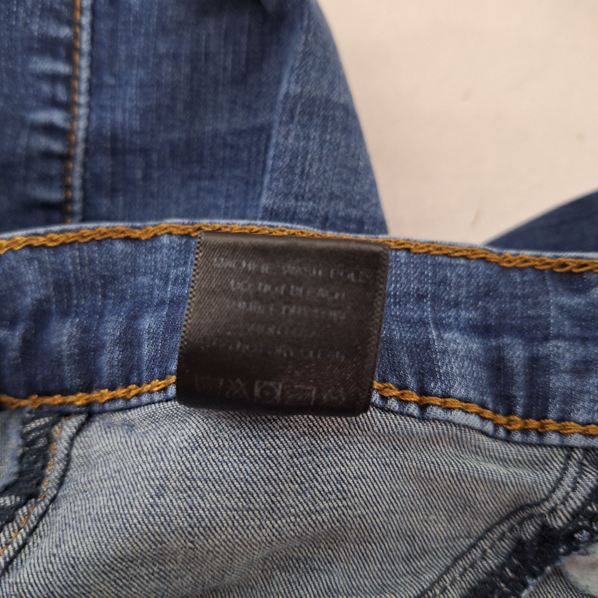 Fashion Nova Fashion Nova High Rise Skinny Jeans Dark Wash Stretchy Denim Size 27" / US 4 / IT 40 - 6 Thumbnail