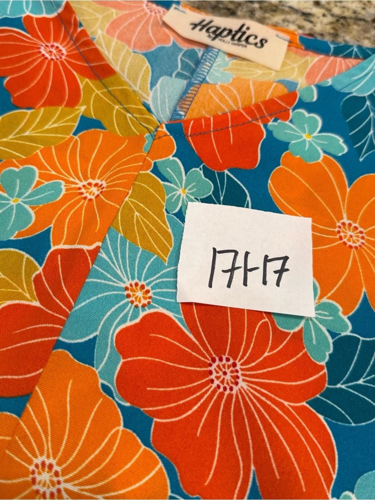 Other Haptics Hawaiian floral top V neck teal blue & orange SZ M Size M / US 6-8 / IT 42-44 - 9 Thumbnail