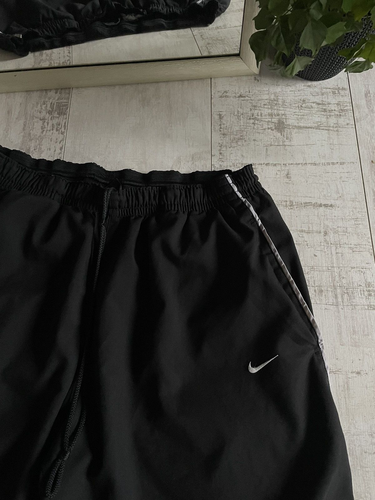Nike × Vintage Vintage Y2K Nike 90’s Shorts Phosphorus Swoosh Drill RARE Size US 34 / EU 50 - 4 Thumbnail