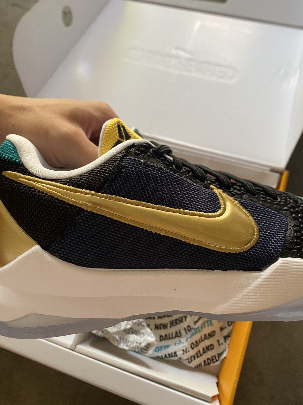 Nike × Undefeated Nike Undefeated Kobe 5 Protro What If Black Only Size US 9 / EU 42 - 8 Thumbnail
