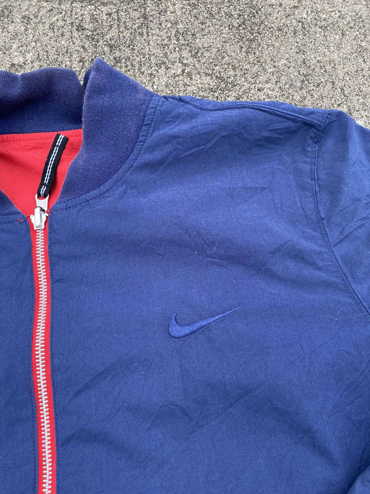 Nike Vintage FCB Nike Swoosh Windbreaker Jacket Size US L / EU 52-54 / 3 - 9 Thumbnail
