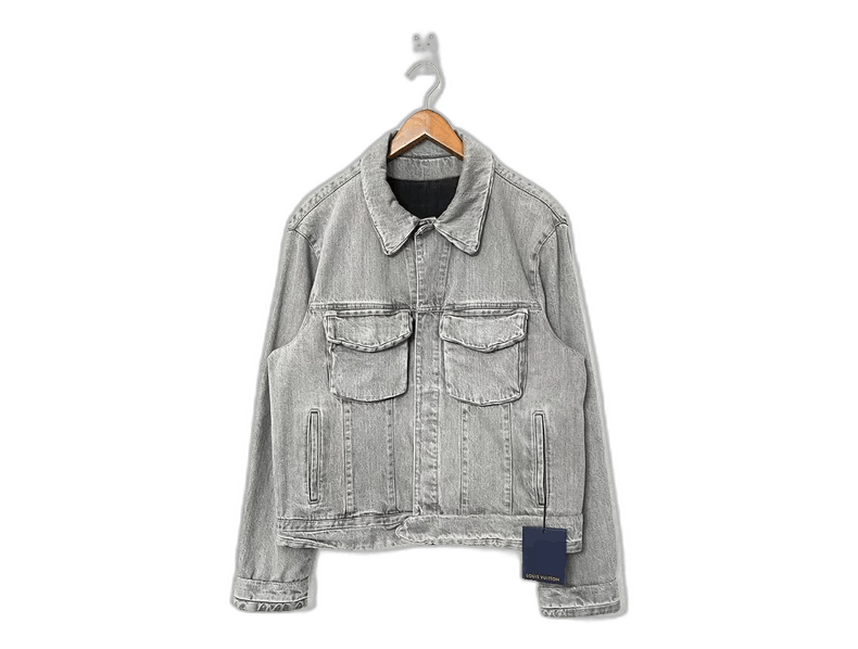 Louis Vuitton Louis Vuitton Gray Denim Jacket with Pockets Size US L / EU 52-54 / 3 - 1 Thumbnail