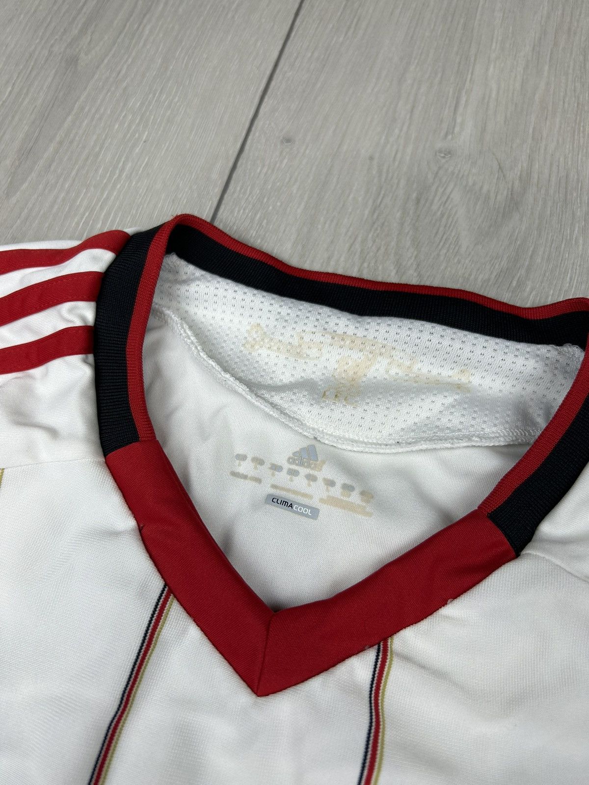 Adidas Adidas Liverpool #9 Carroll Away Shirt 2010-11 jersey Size L Size US L / EU 52-54 / 3 - 5 Thumbnail
