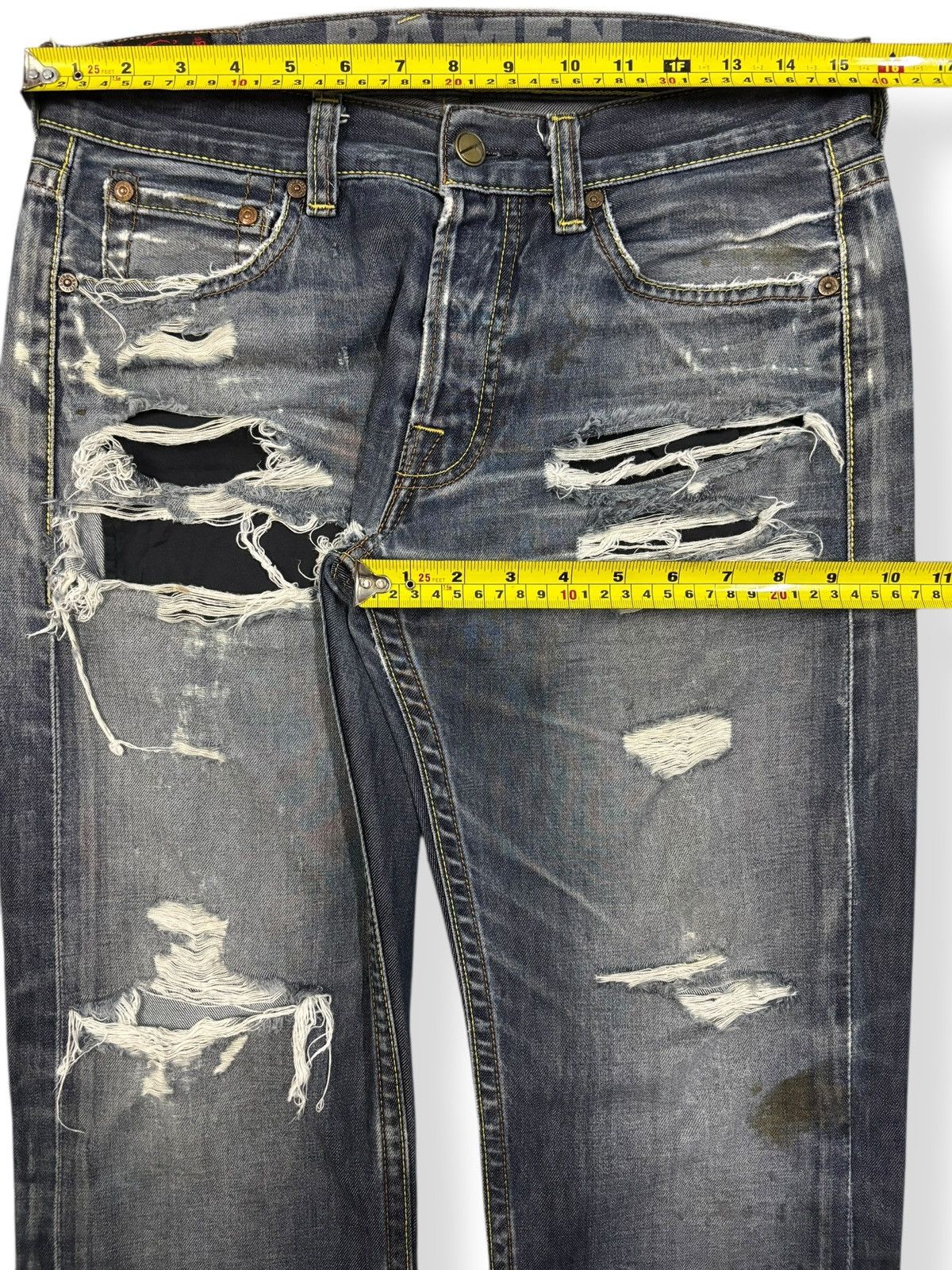 Evisu Vintage 2000s Evisu Ramen Heavy Distressed Grunge Jeans Size US 31 - 15 Thumbnail