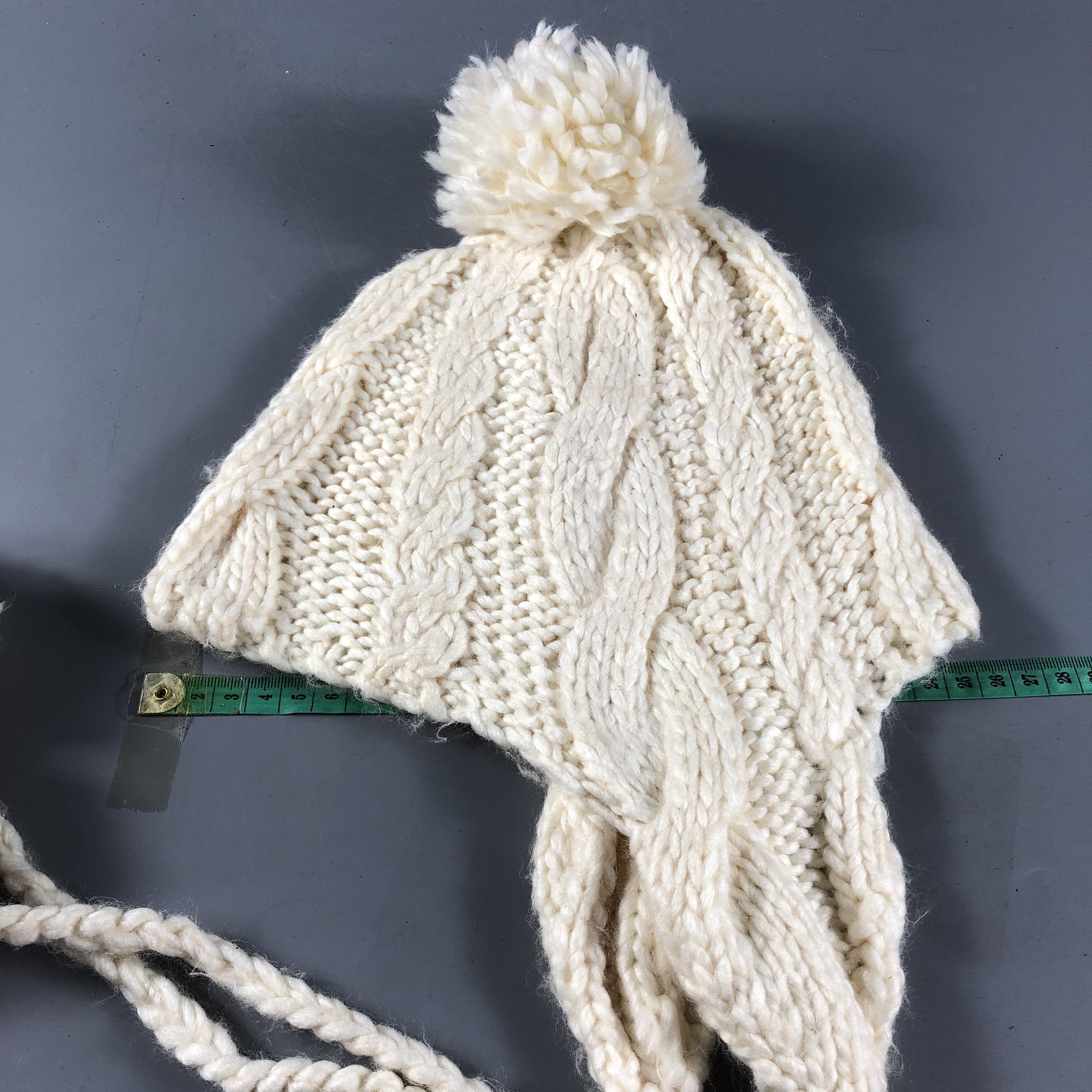 Japanese Brand Milsa Cable Knit Earflap Bobbles Beanie Snowcap B633 Size ONE SIZE - 3 Thumbnail
