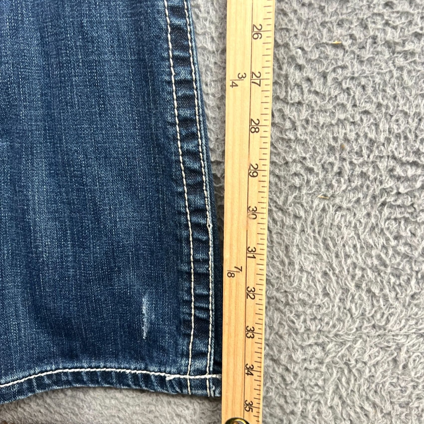 Vintage BKE Buckle Derek Jeans Mens 33 L Mid Rise Whiskered Distressed Y2K Wash Denim Size US 33 - 3 Thumbnail