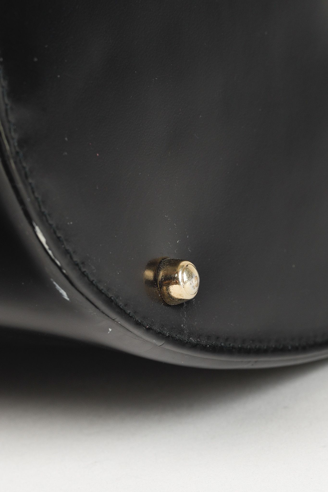 Gucci Gucci Tom Ford Era Patent Leather G-Hardware Bucket Bag Size ONE SIZE - 6 Thumbnail