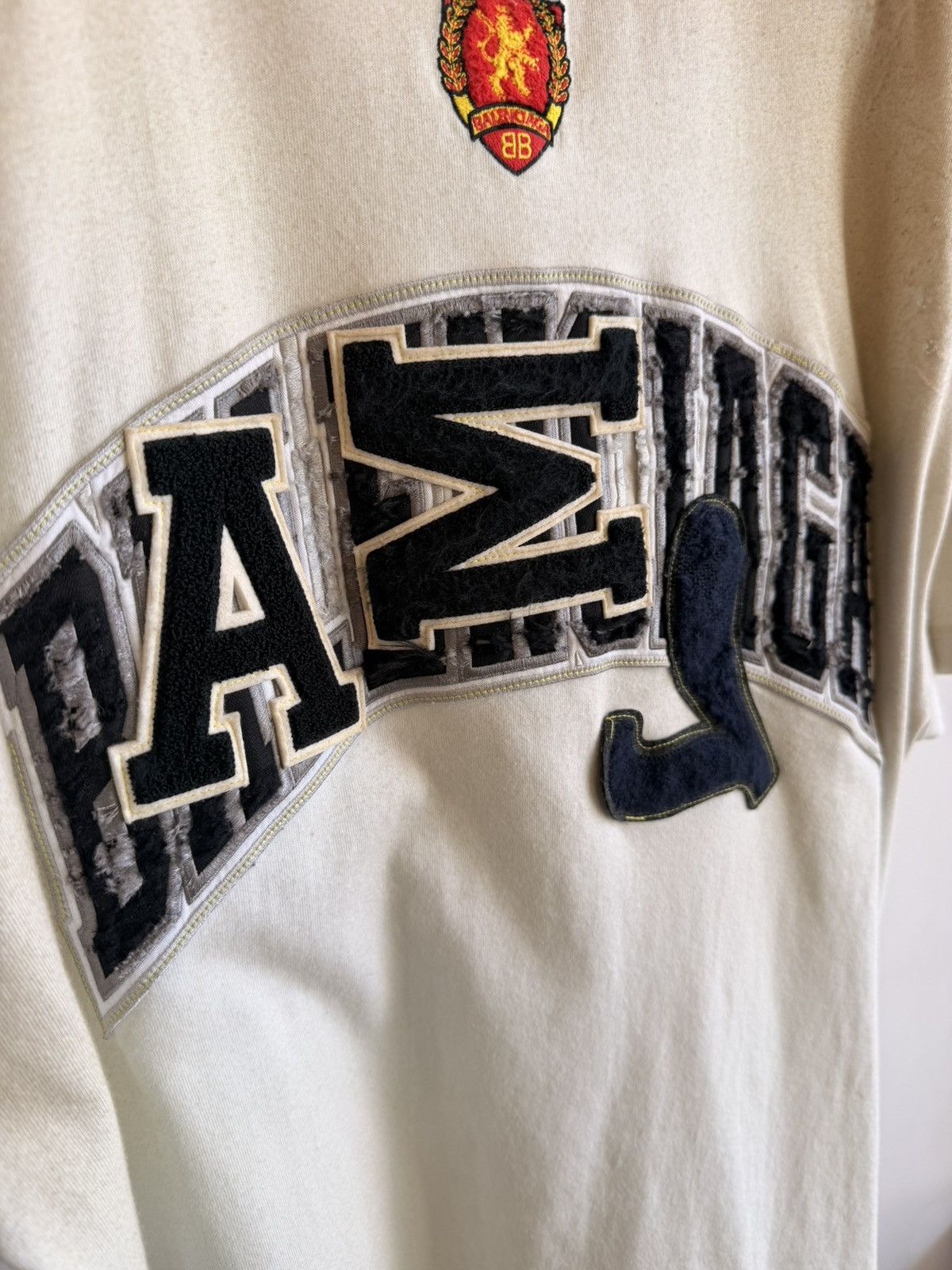 Balenciaga BALENCIAGA Men's Skater T Shirt Oversized In Neutral Size 1 Size US XXS / EU 40 - 7 Thumbnail