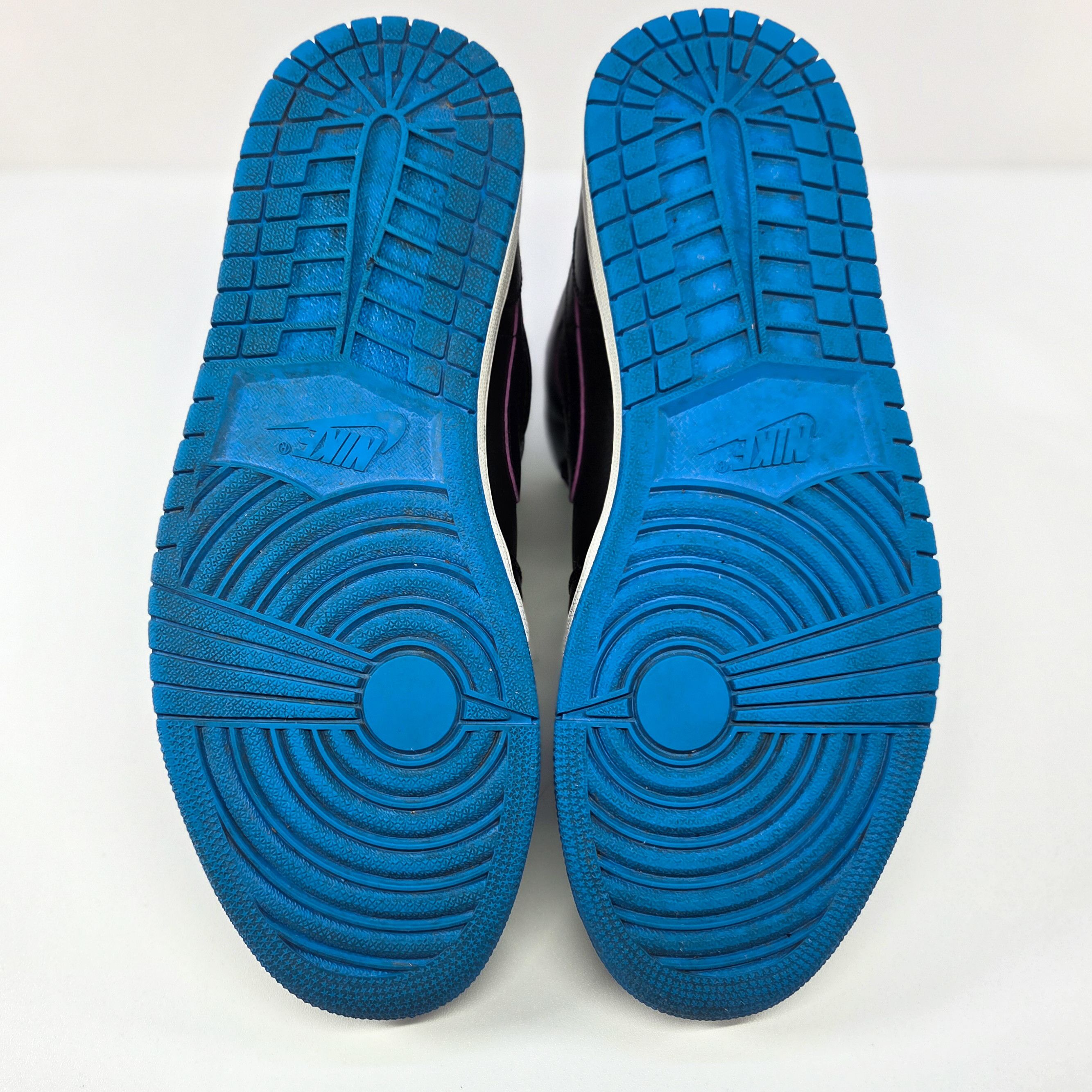 Nike Nike Air Jordan 1 Mid Radio Raheem Size 9.5M 554724-029 Size US 9.5 / EU 42-43 - 6 Thumbnail