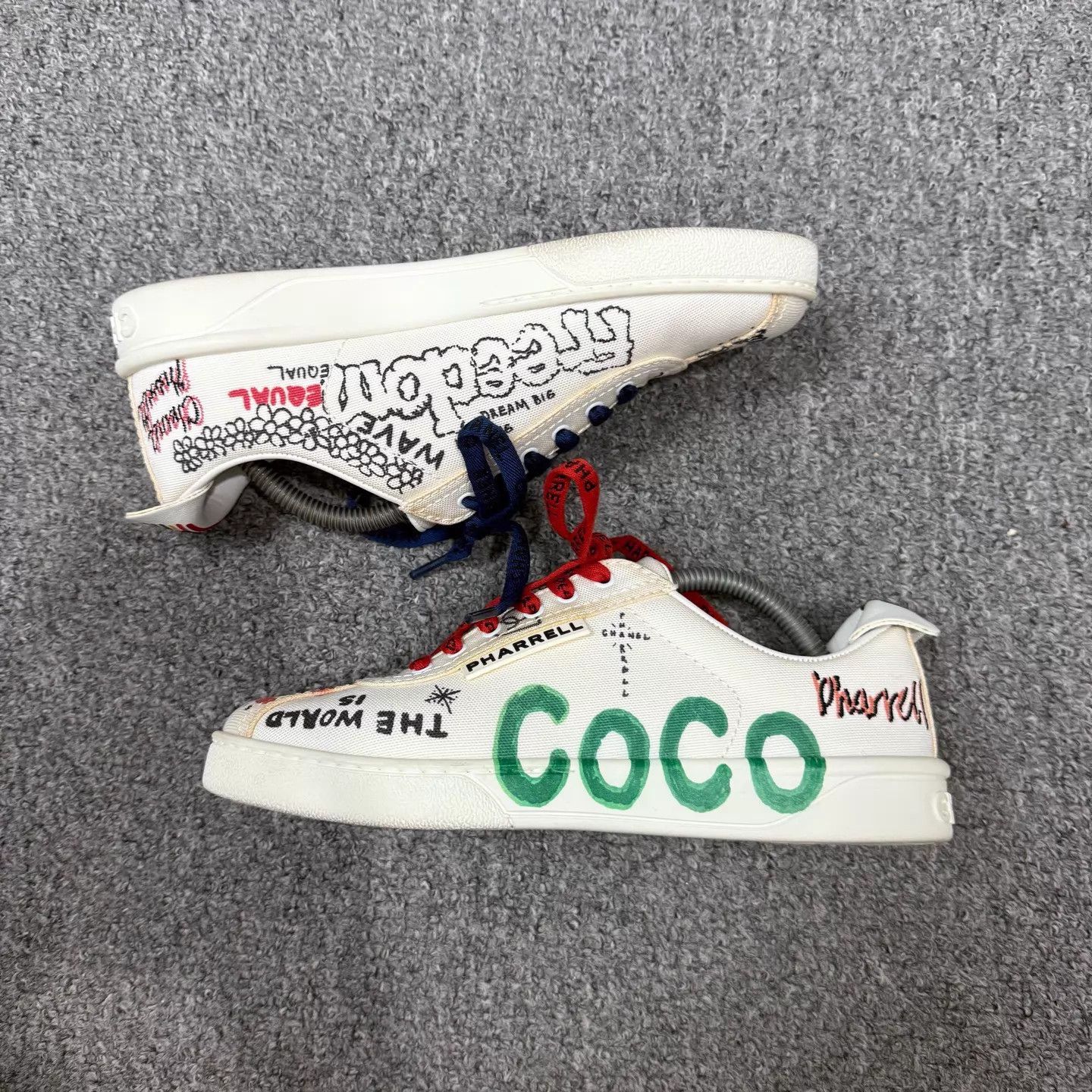 Chanel Chanel x Pharrell Doodle White Kicks Women's 35.5 99 New Size US 5 / IT 35 - 6 Thumbnail
