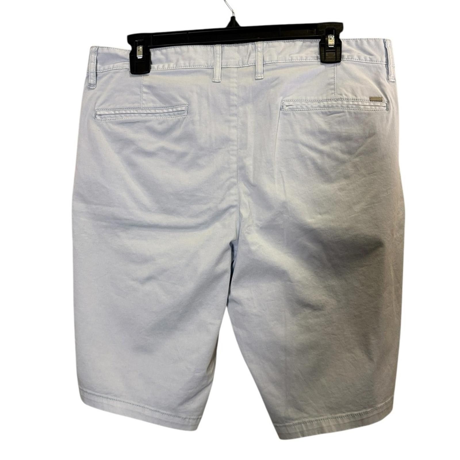 Other Armani Jeans Sky Blue Flat Front Bermuda Shorts Sz 30 Size US 30 / EU 46 - 3 Thumbnail