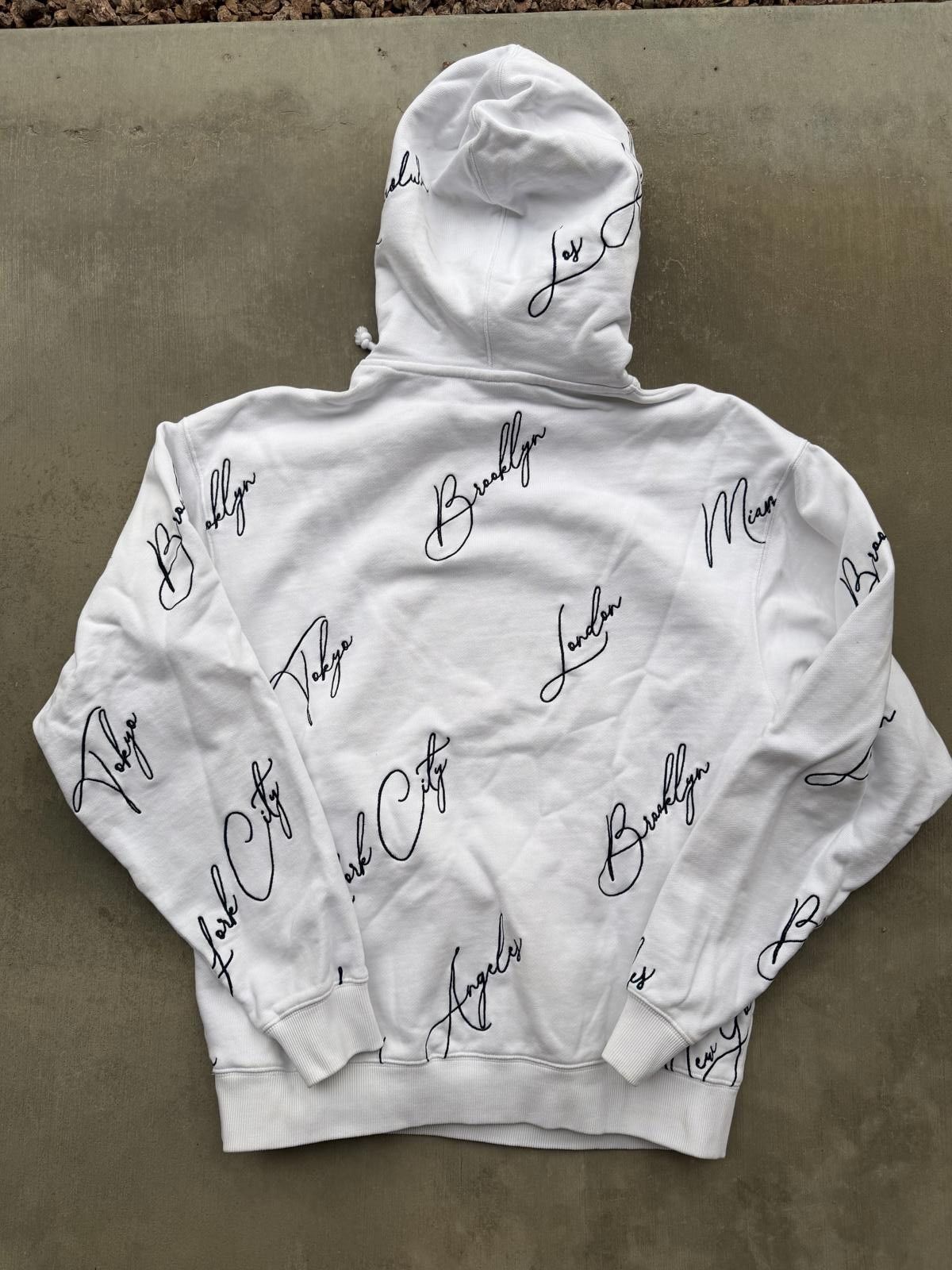 Kith Kith City Script Hoodie White Size Medium FW21 Box Logo Size US M / EU 48-50 / 2 - 6 Thumbnail