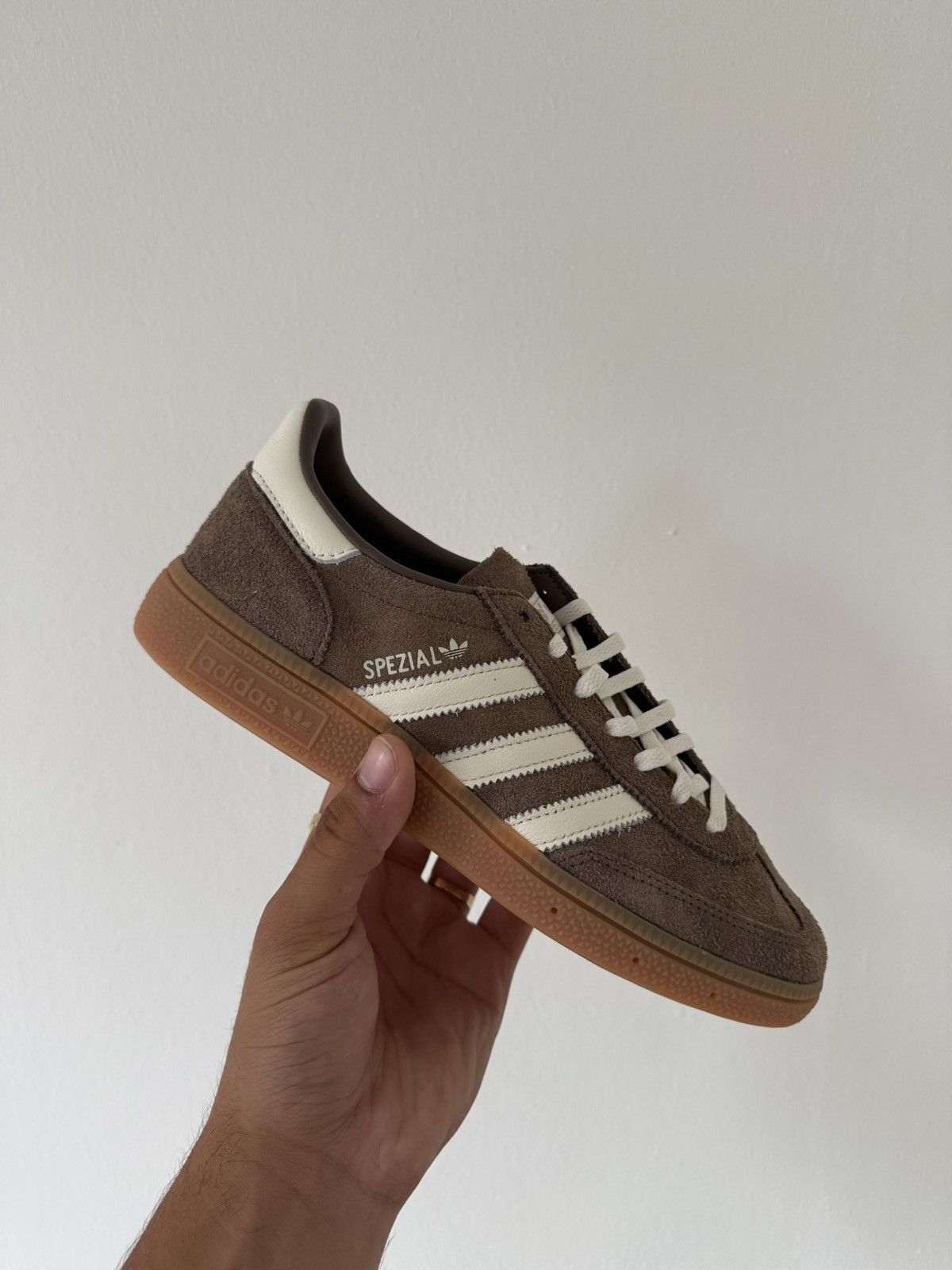 Adidas 🤎 Adidas Handball – Earth Strata Gum – Size EU 38 2/3 US7W Size US 7 / IT 37 - 7 Thumbnail