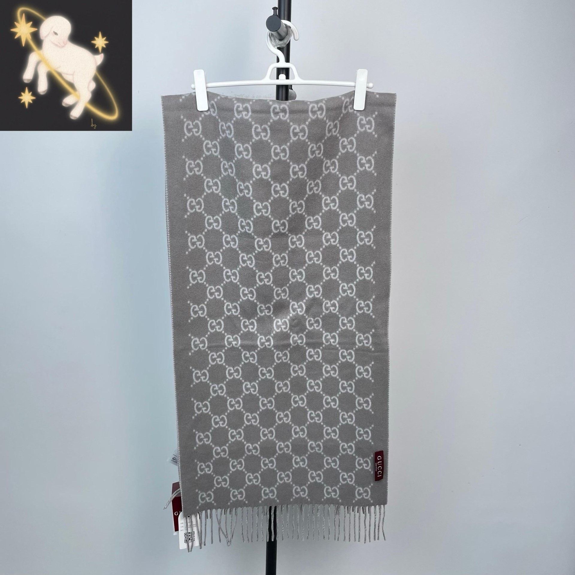 Gucci Gucci Gray Scarf XS Men Size ONE SIZE - 1 Thumbnail