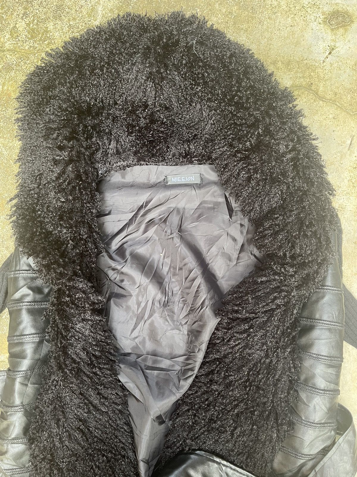 Japanese Brand Mieeion Black Faux Fur & PU Leather Jacket - Belted Size S / US 4 / IT 40 - 14 Thumbnail