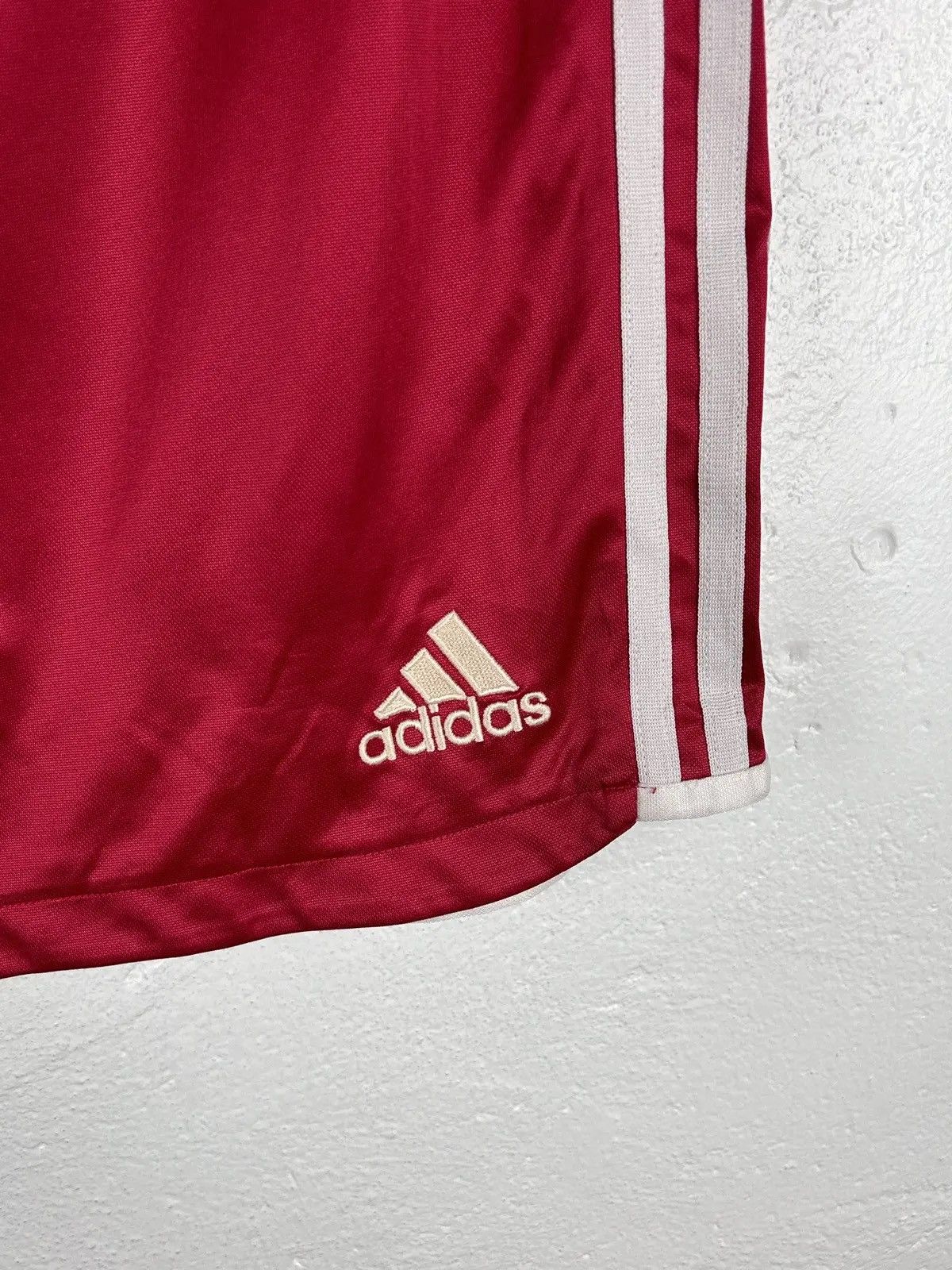 Vintage 00s Vintage Adidas FC Bayern Munchen 2003/04 Home Kit Shorts Size US 36 / EU 52 - 2 Thumbnail