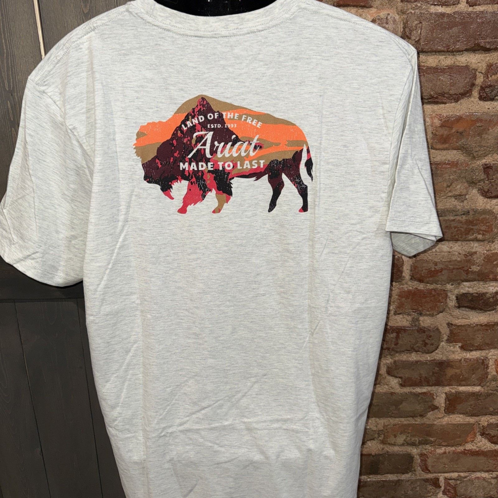 Ariat Ariat Bison Landscape NWT Sz XL Tee Workwear Cowboy USA Size US XL / EU 56 / 4 - 1 Thumbnail
