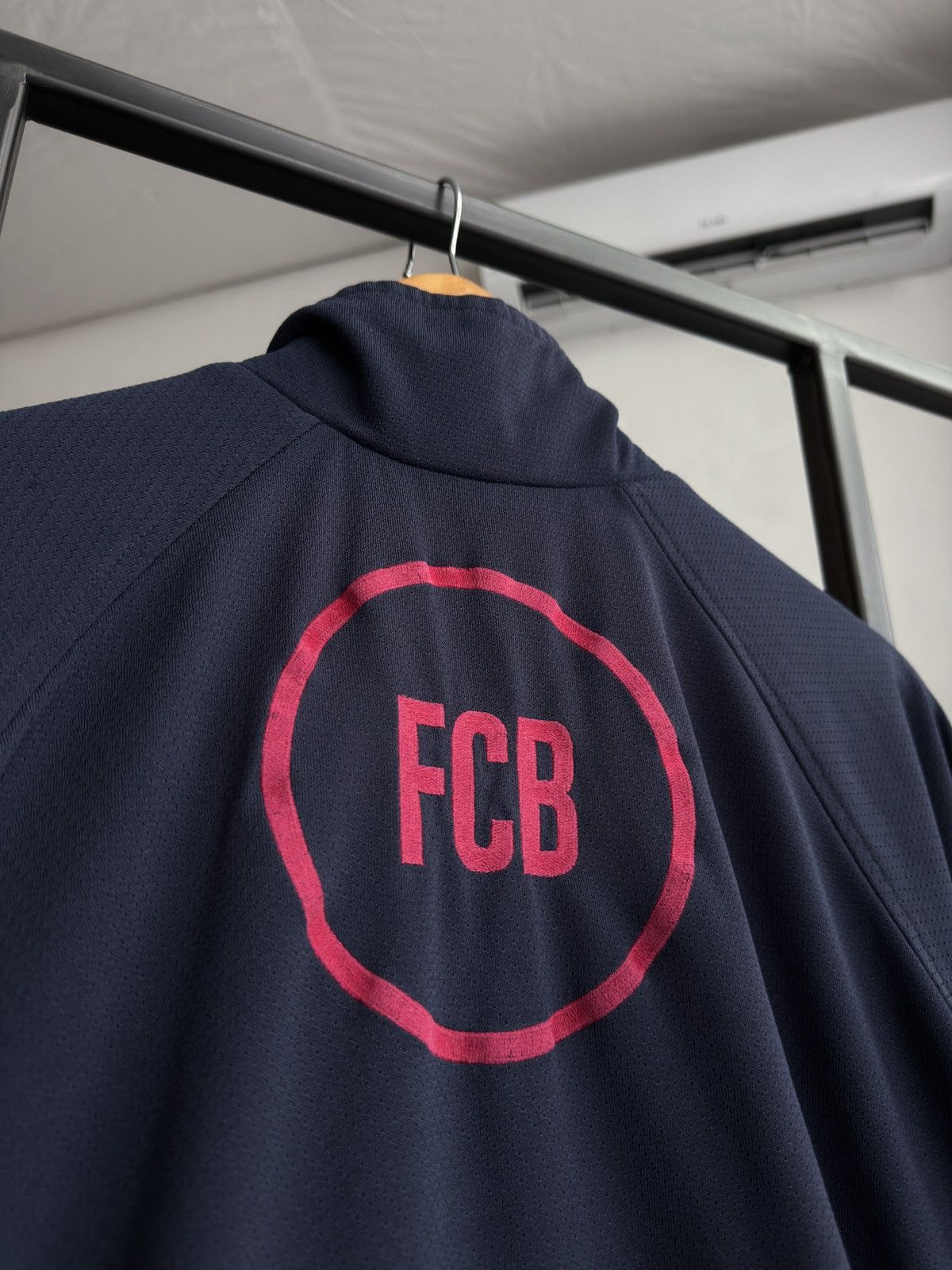 Nike Vintage Nike FC Barcelona Football Jacket Soccer Track Top Size US L / EU 52-54 / 3 - 11 Thumbnail