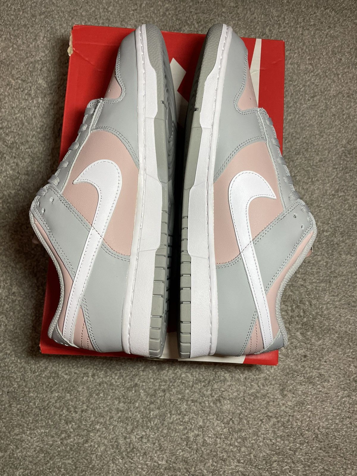 Nike New Nike Dunk Low Pink Oxford White Size 11W / 9.5M Size US 11 / IT 41 - 4 Thumbnail
