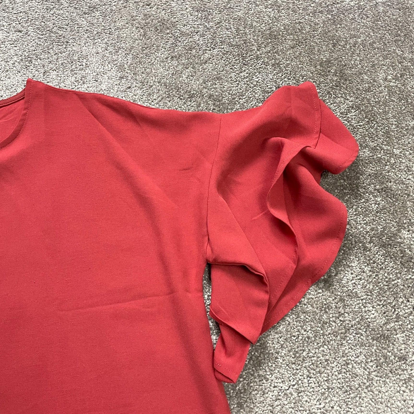 Bell Unbranded Blouse XL Womens Solid Red Ruffle Bell Sleeve Round Neck Casual Size XL / US 12-14 / IT 48-50 - 5 Thumbnail