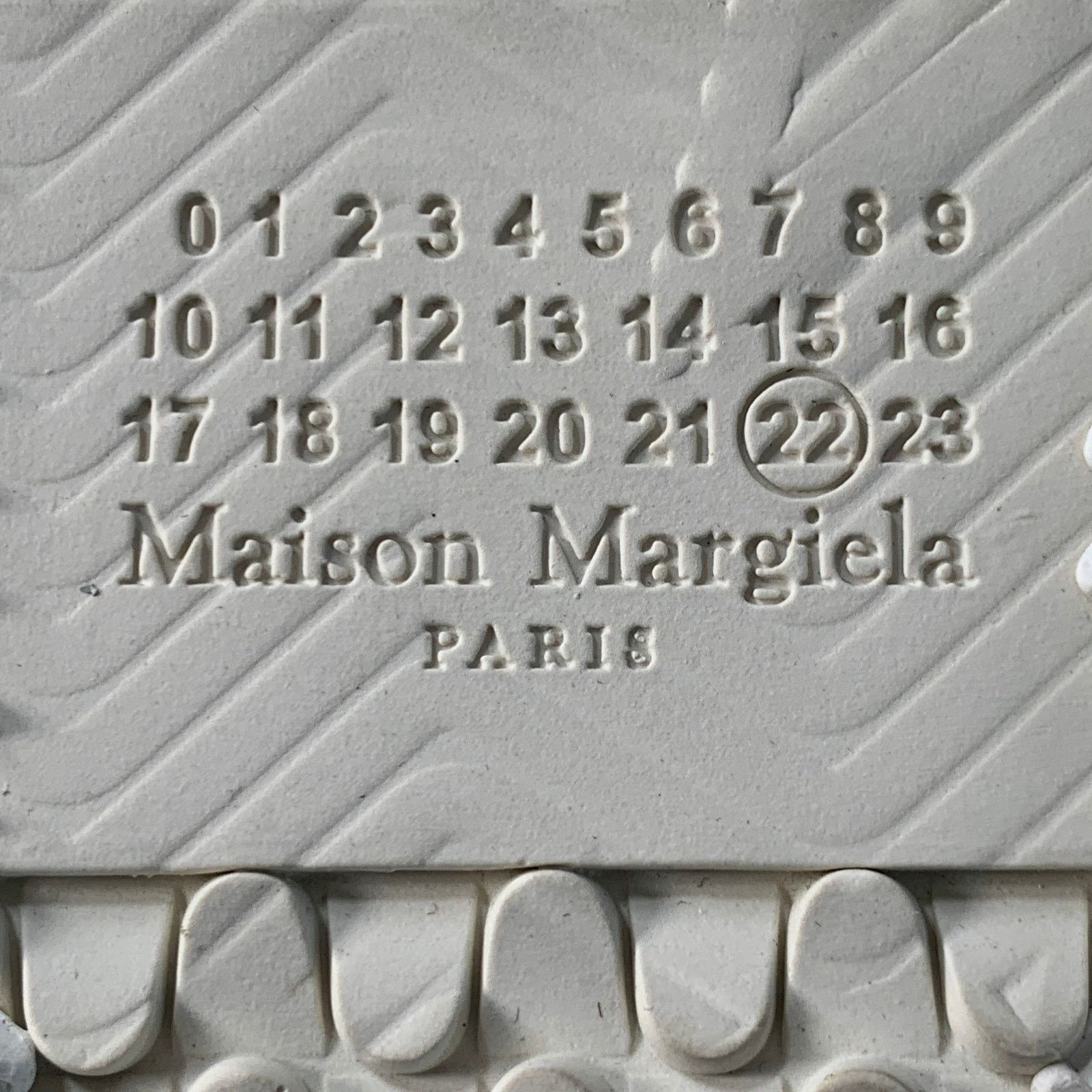 Maison Margiela 5 White Leather Canvas Distressed Low Top Sneakers Size US 5 / EU 37 - 7 Thumbnail