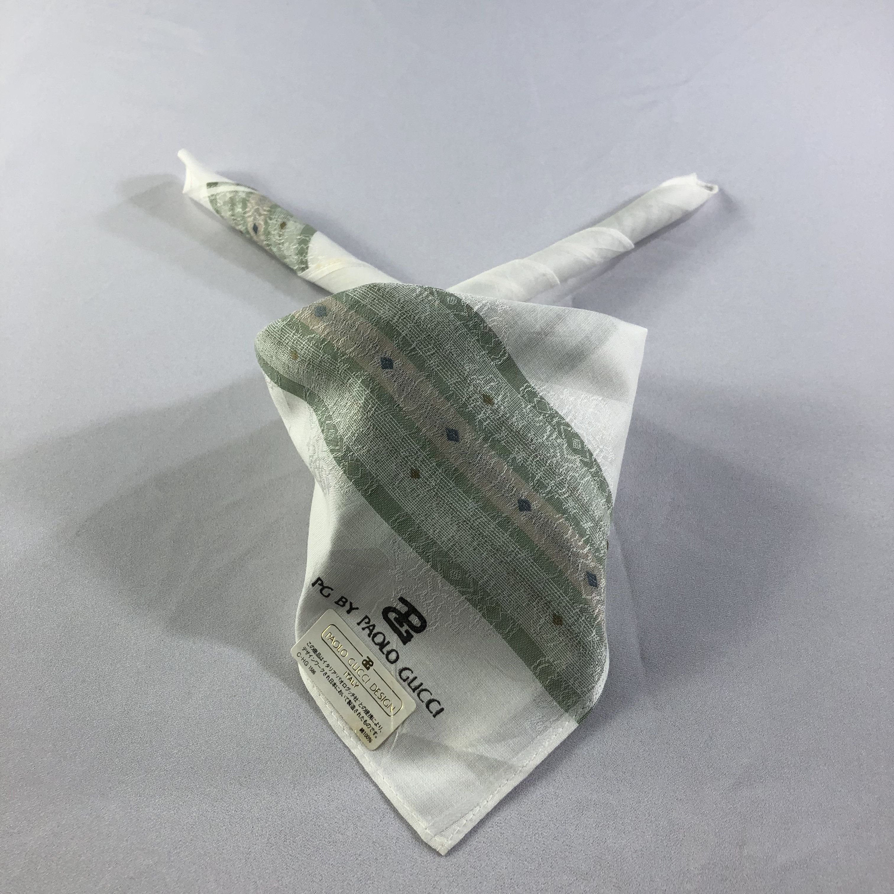 Paolo Gucci Paolo Gucci Handkerchief Neckerchief Bandana H1589 Size ONE SIZE - 1 Thumbnail