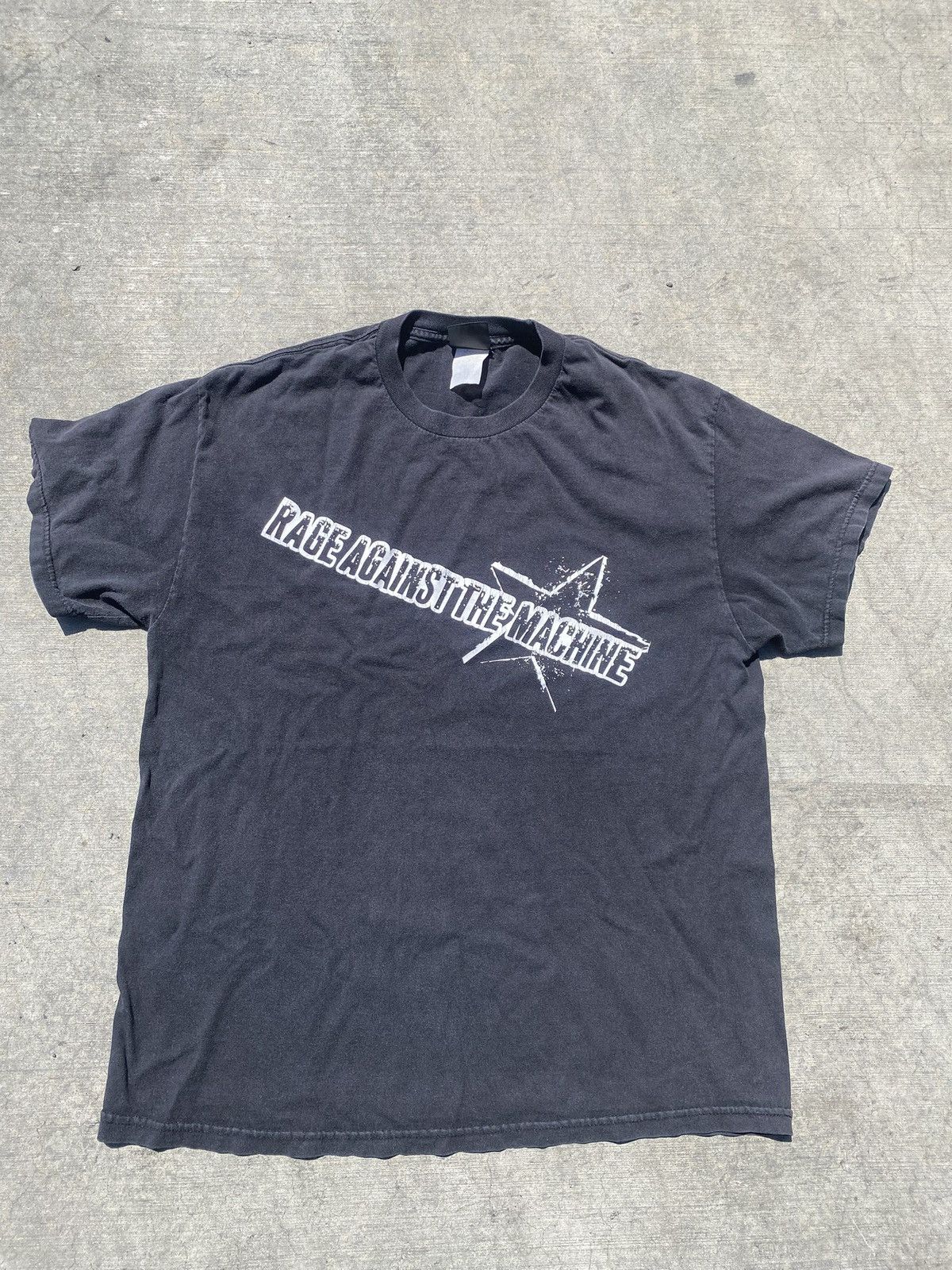 Giant Vintage Rage Against The Machine Size US L / EU 52-54 / 3 - 1 Thumbnail