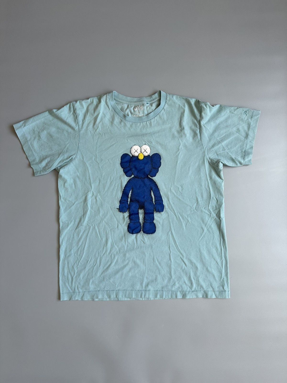 Kaws × Uniqlo Kaws Uniglo t-shirt size L Size US L / EU 52-54 / 3 - 1 Thumbnail