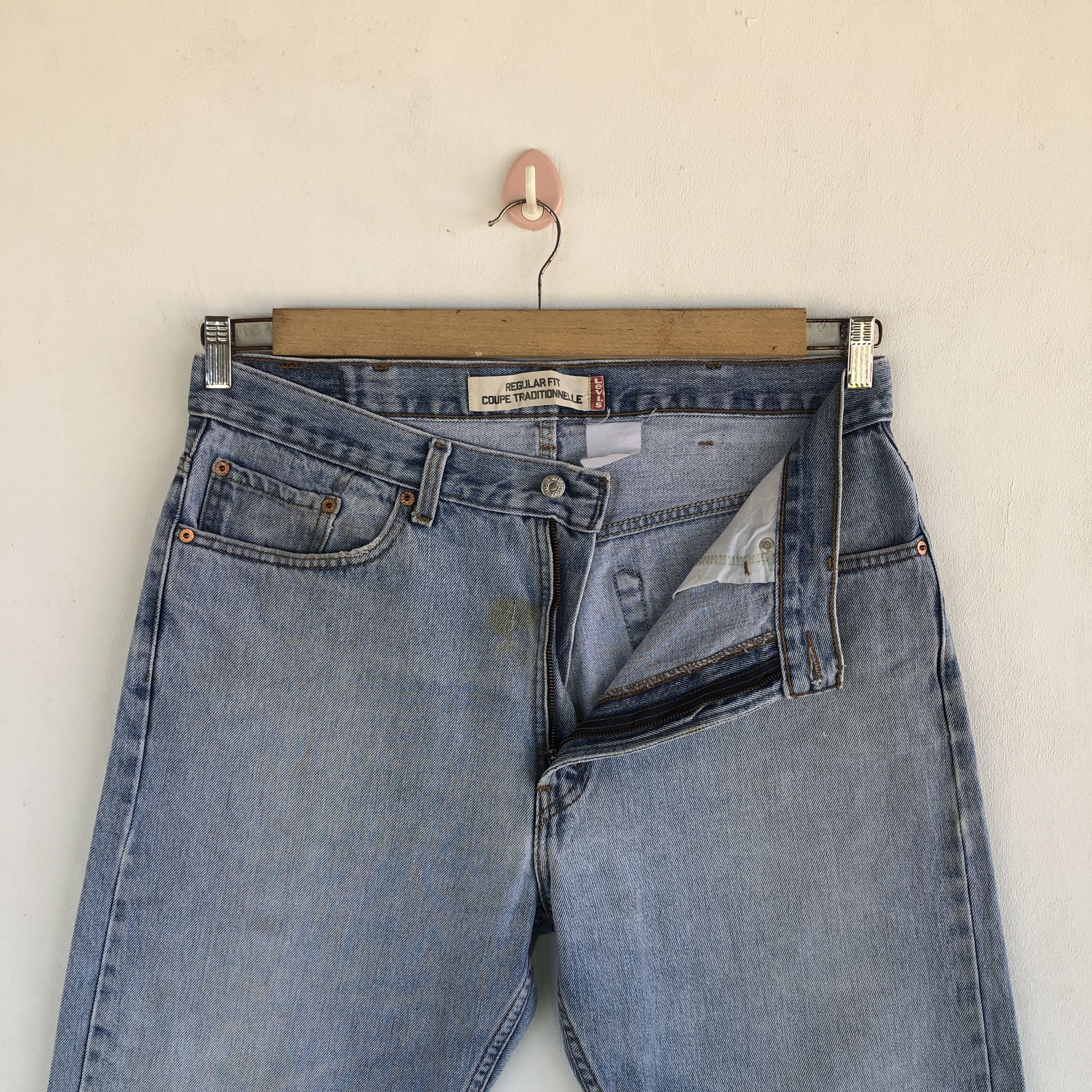 Levi's Vintage Levis Sun Faded Jeans Levis 550 Light Wash Denim Size US 36 / EU 52 - 6 Thumbnail