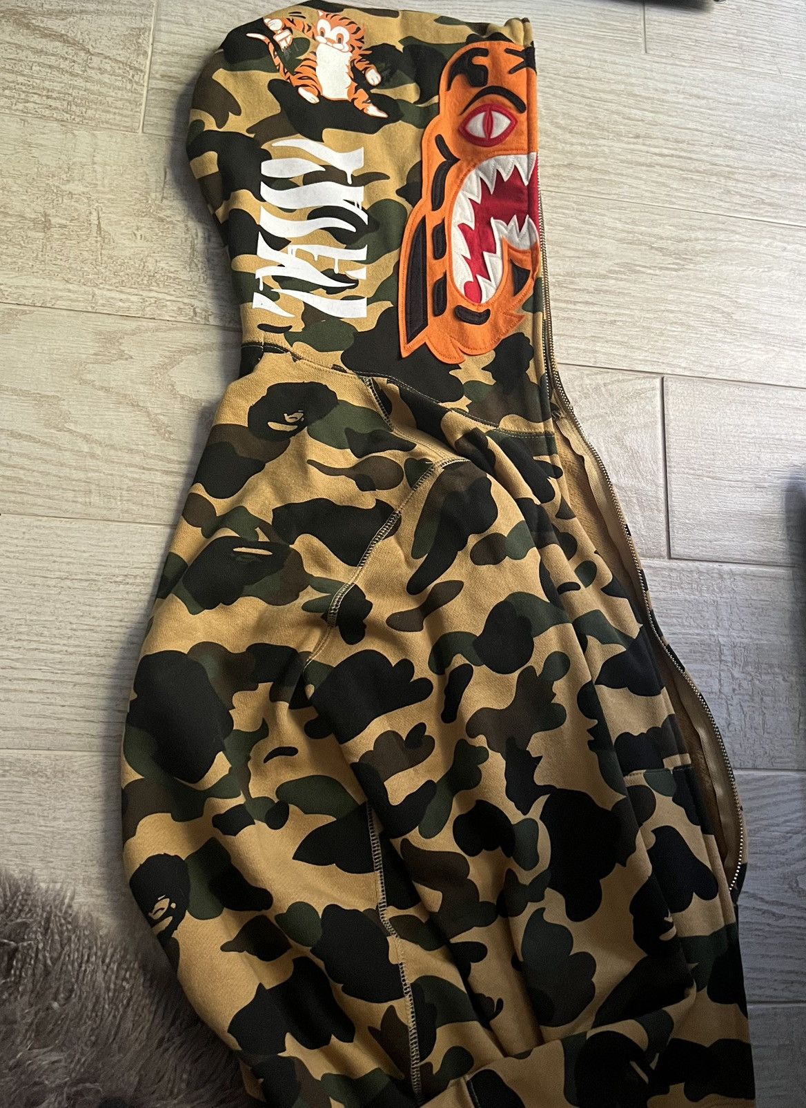 Bape 1st Camo Tiger Full Zip Hoodie Size US S / EU 44-46 / 1 - 2 Thumbnail
