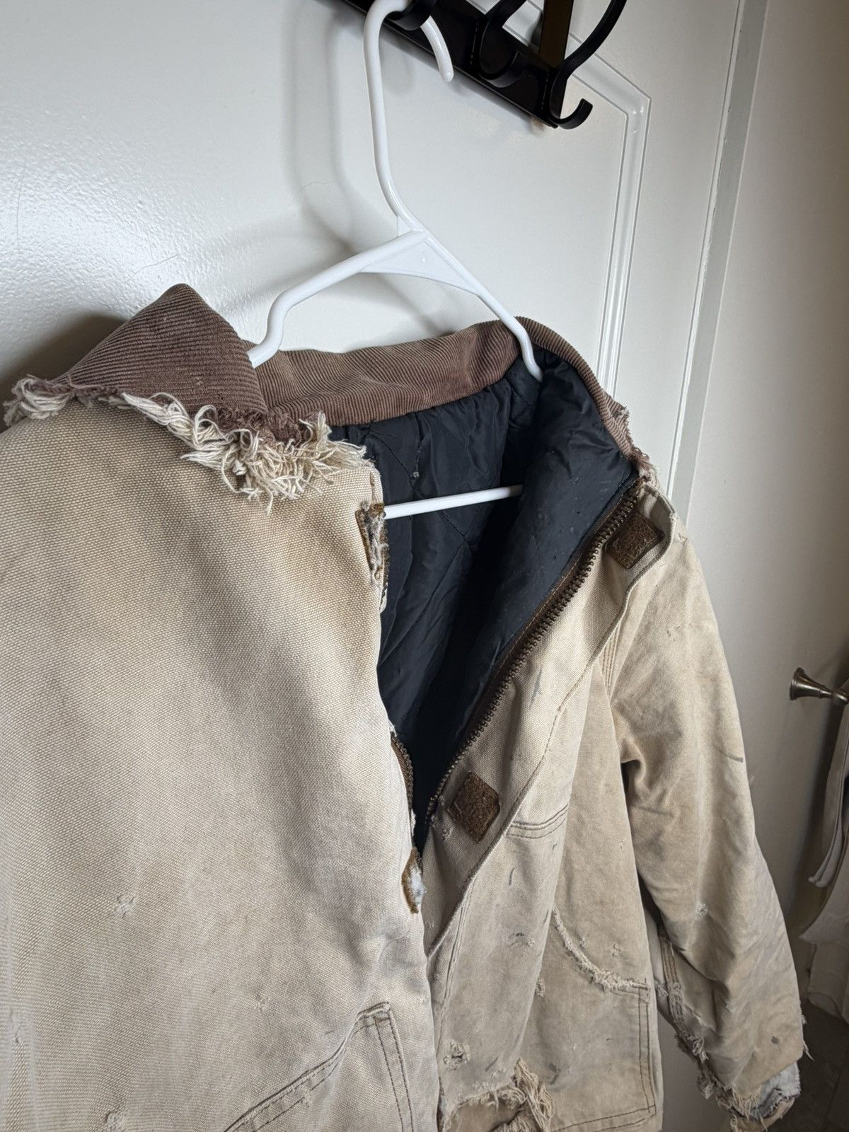 Carhartt Vintage Carhartt Men's Jacket Cream Duck Arctic Size Large Size US L / EU 52-54 / 3 - 14 Thumbnail