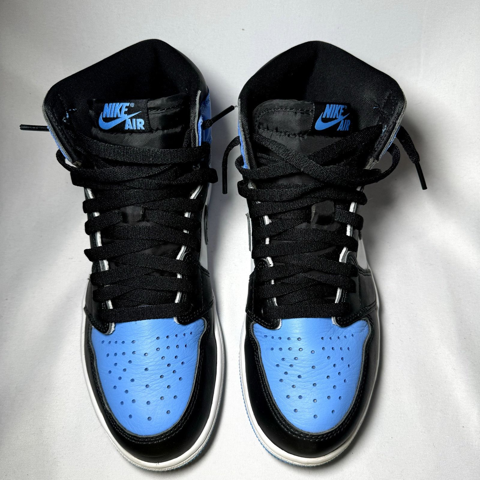 Jordan Brand × Nike Nike Air Jordan 1 Retro High OG UNC Toe Men's Shoes - Size 8 Size US 6 / EU 39 - 4 Thumbnail
