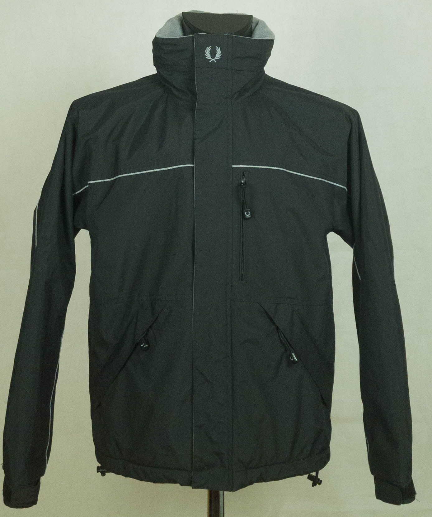 -- Fred Perry mens jacket hoody linning size S-M ( LABEL S)