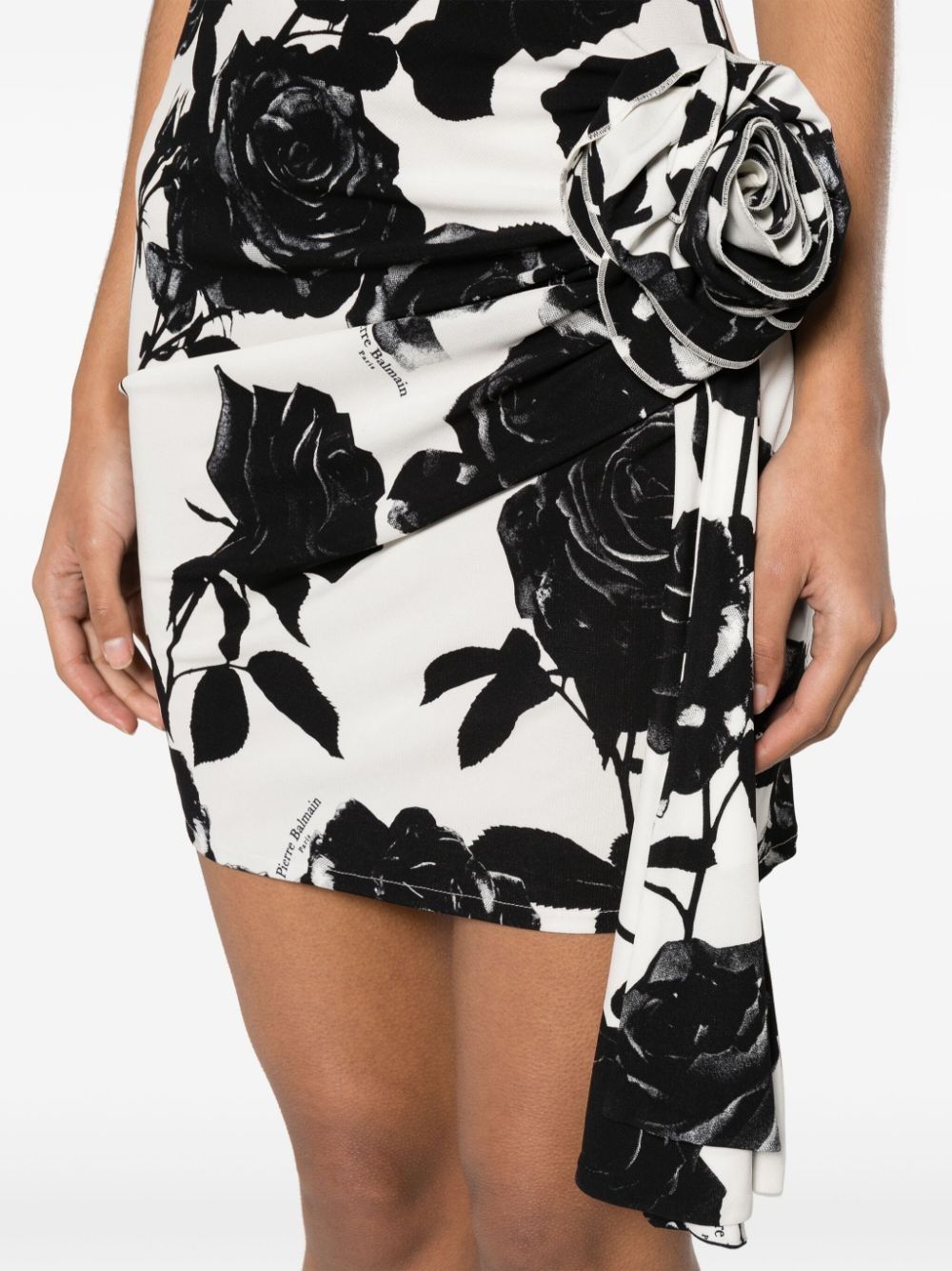 Balmain o1s1wg110825 Floral Print Leather Minidress in Black/White Size M / US 6-8 / IT 42-44 - 5 Thumbnail