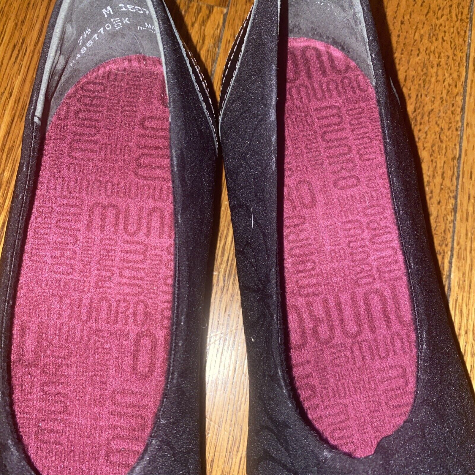 Other MUNRO AMERICAN Iriana Black floral Women's Shoes Sz 7.5 Size US 7.5 / IT 37.5 - 2 Thumbnail