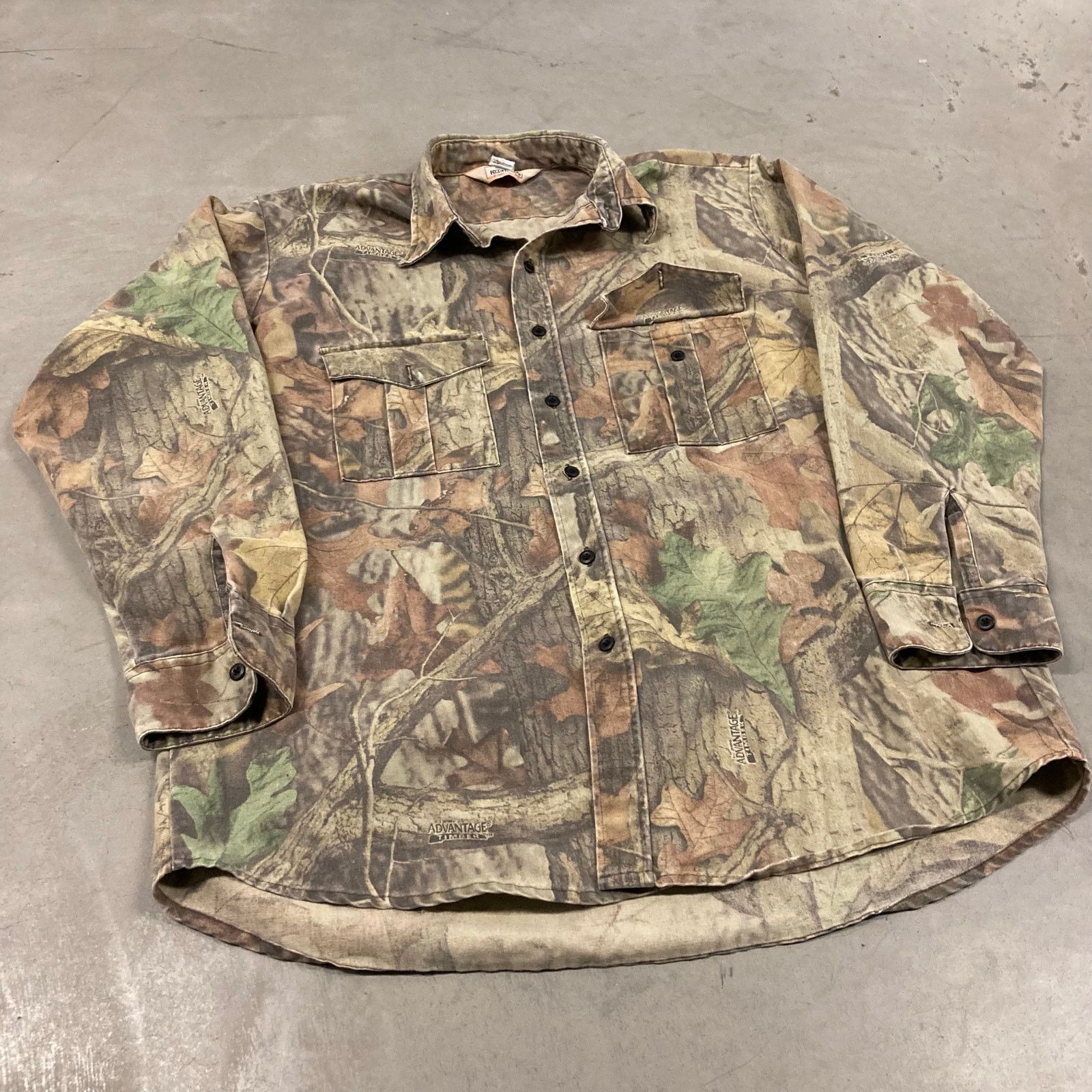 Mossy Oaks × Vintage Y2K realtree camo flannel T-Shirt Size US XL / EU 56 / 4 - 1 Thumbnail