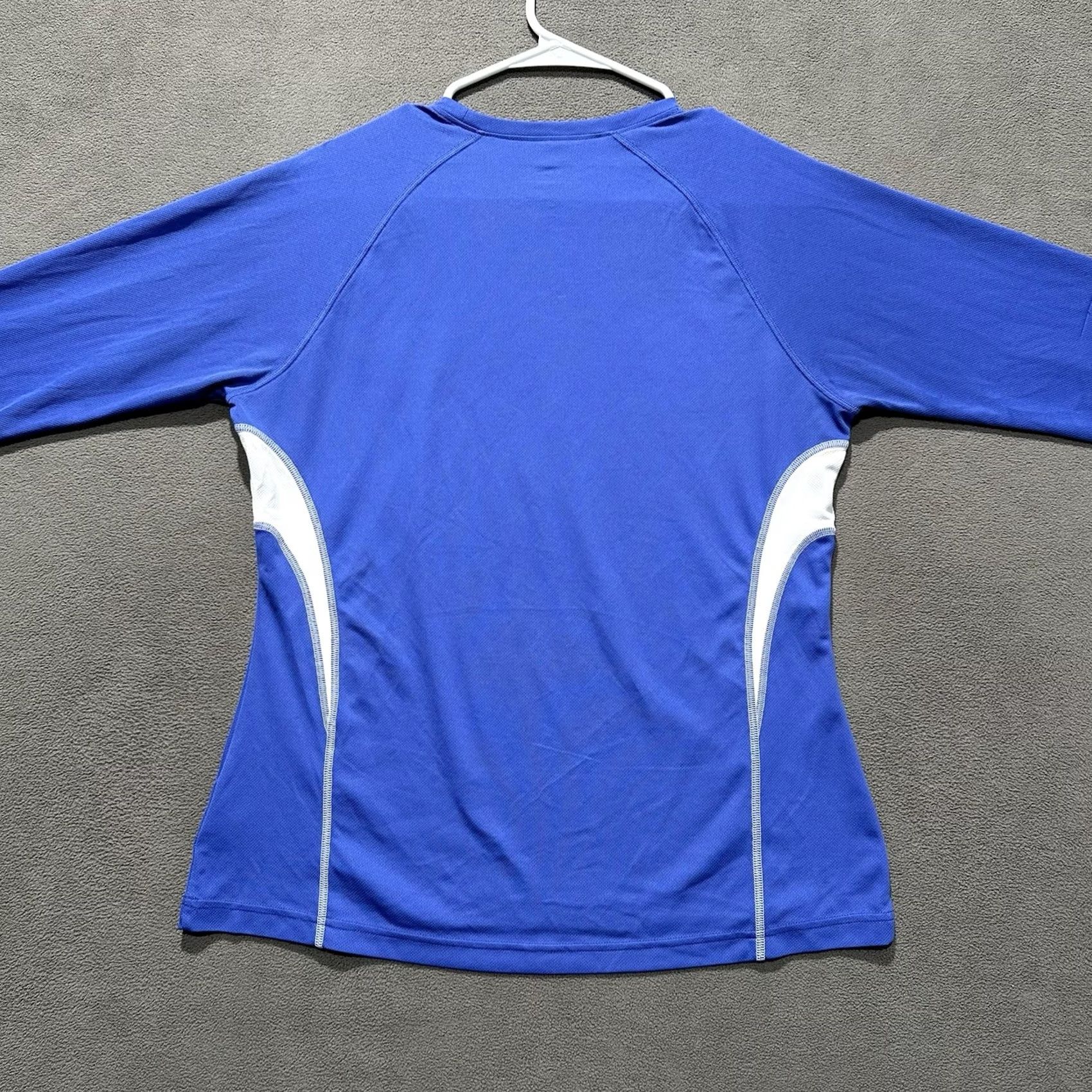 Reebok Reebok Shirt Womens Large Blue Long Sleeve Athletic Play Dry Performance EUC Size L / US 10 / IT 46 - 2 Thumbnail