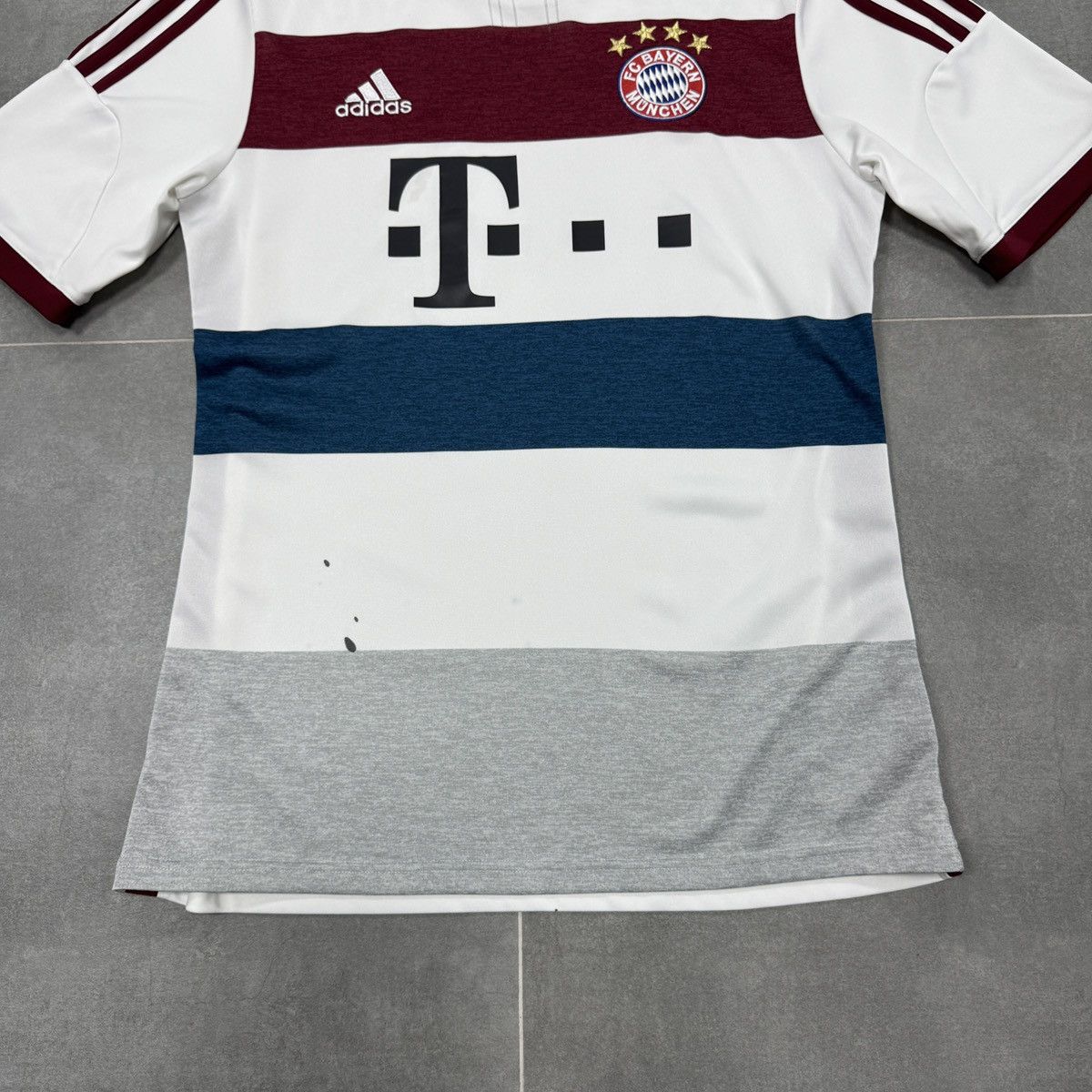 Adidas Adidas FC Bayern Munich 2014/2015 Away Soccer Jersey Shirt Size US S / EU 44-46 / 1 - 4 Thumbnail