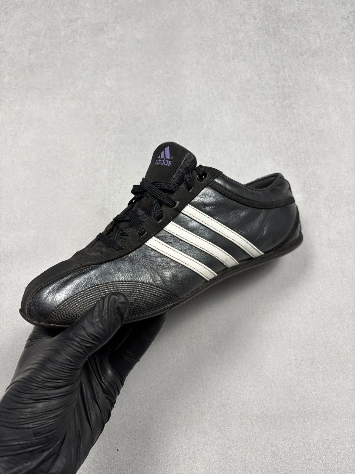 Adidas Vintage Adidas Leather Trainers Y2K 00s Sneakers 2007 Black Size US 7 / IT 37 - 13 Thumbnail