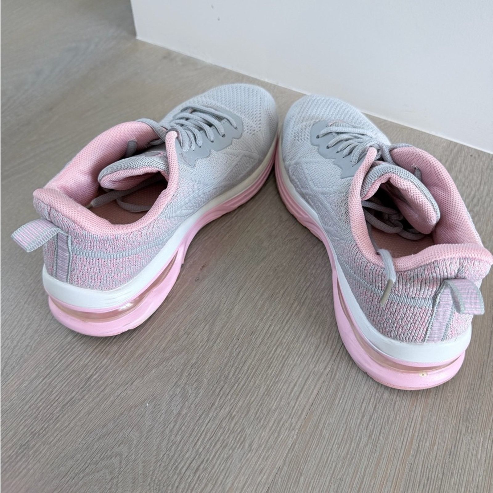 Other Women's Gray and Pink Knit Comfortable Sneakers size 7,5 Size US 7.5 / IT 37.5 - 14 Thumbnail