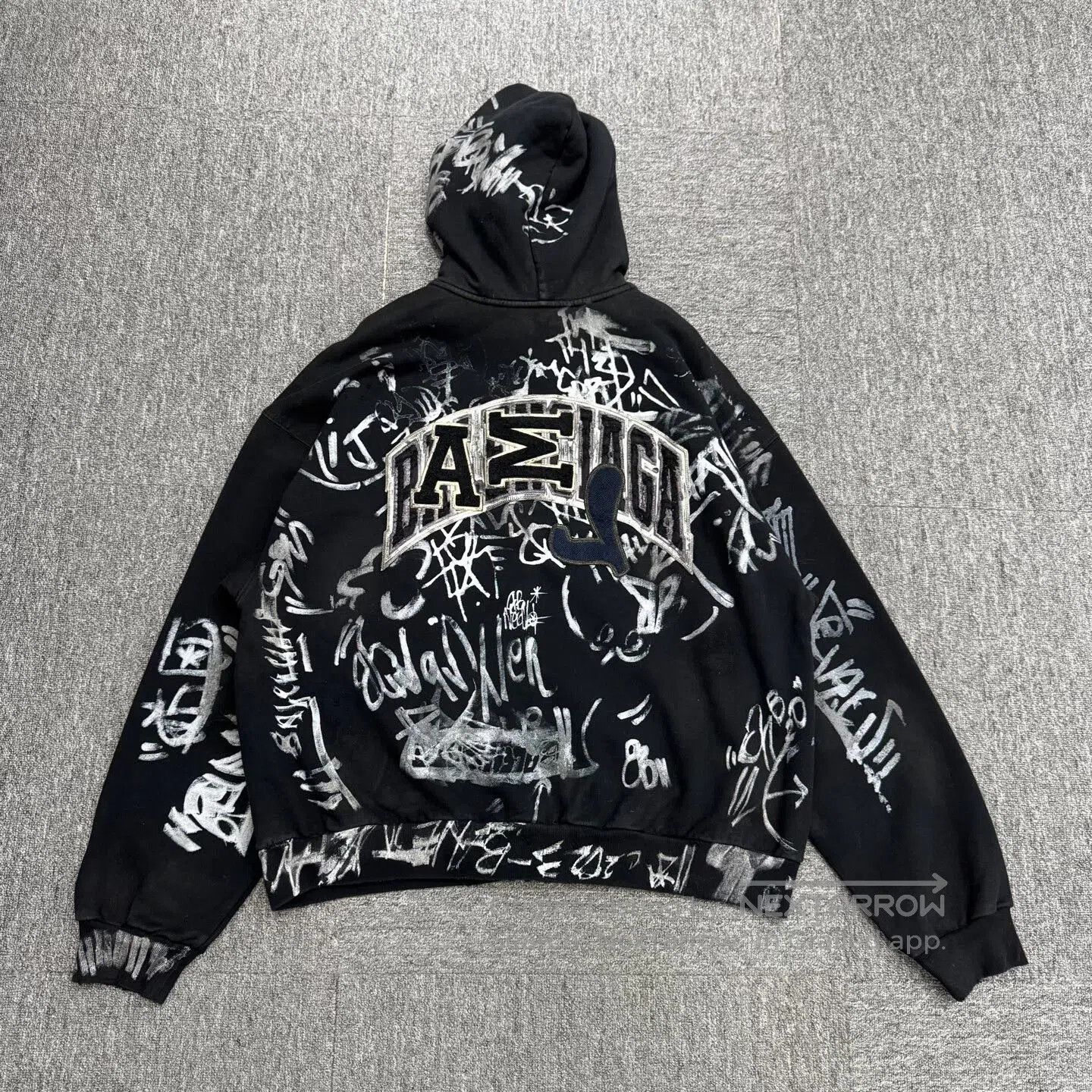 Balenciaga Balenciaga Graffiti Hoodie in Black. Size US M / EU 48-50 / 2 - 2 Thumbnail