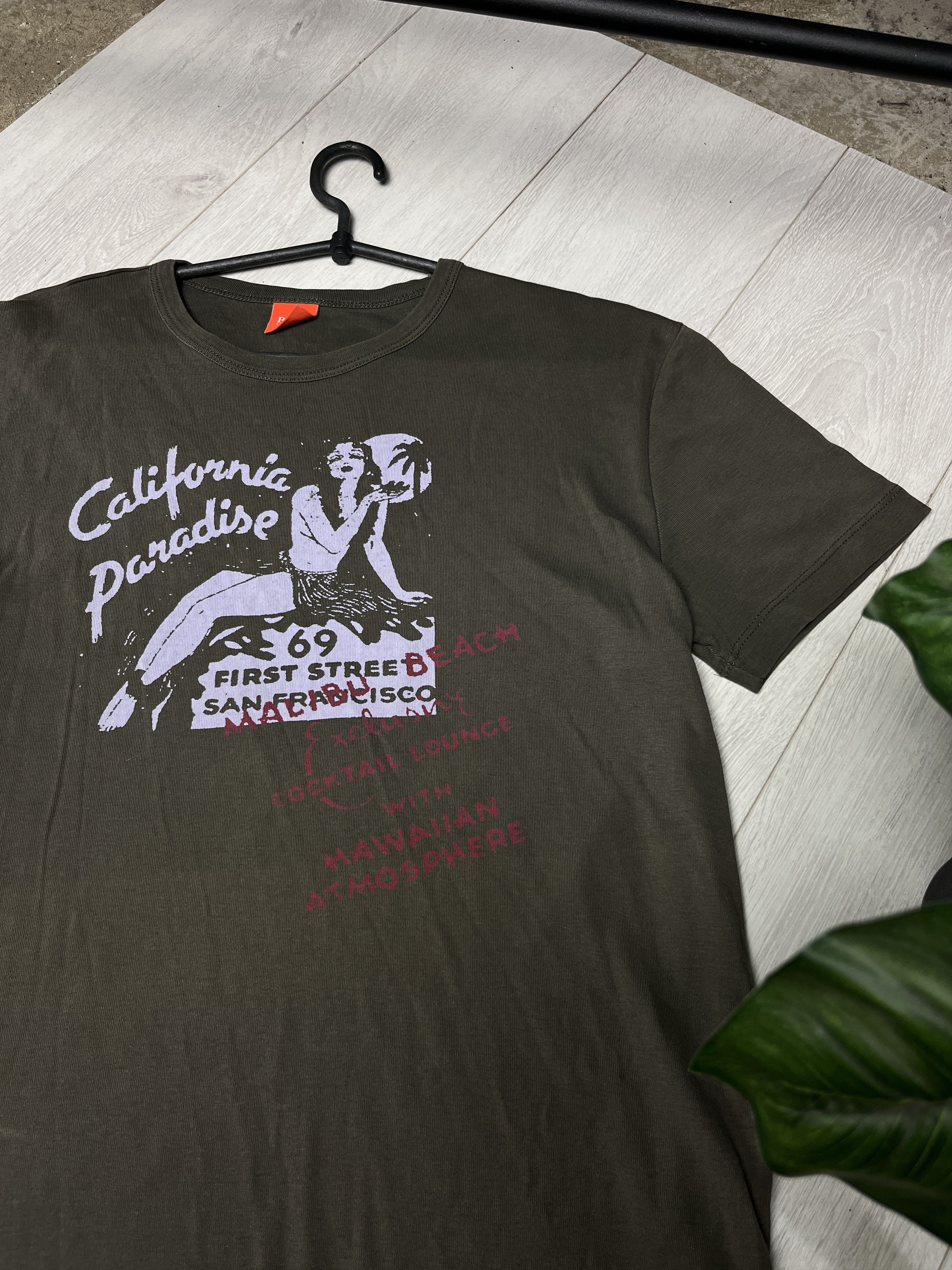 Vintage 2000s BOSS ORANGE TAB "CALIFORNIA PARADISE" TEE - 858 Size US L / EU 52-54 / 3 - 2 Thumbnail