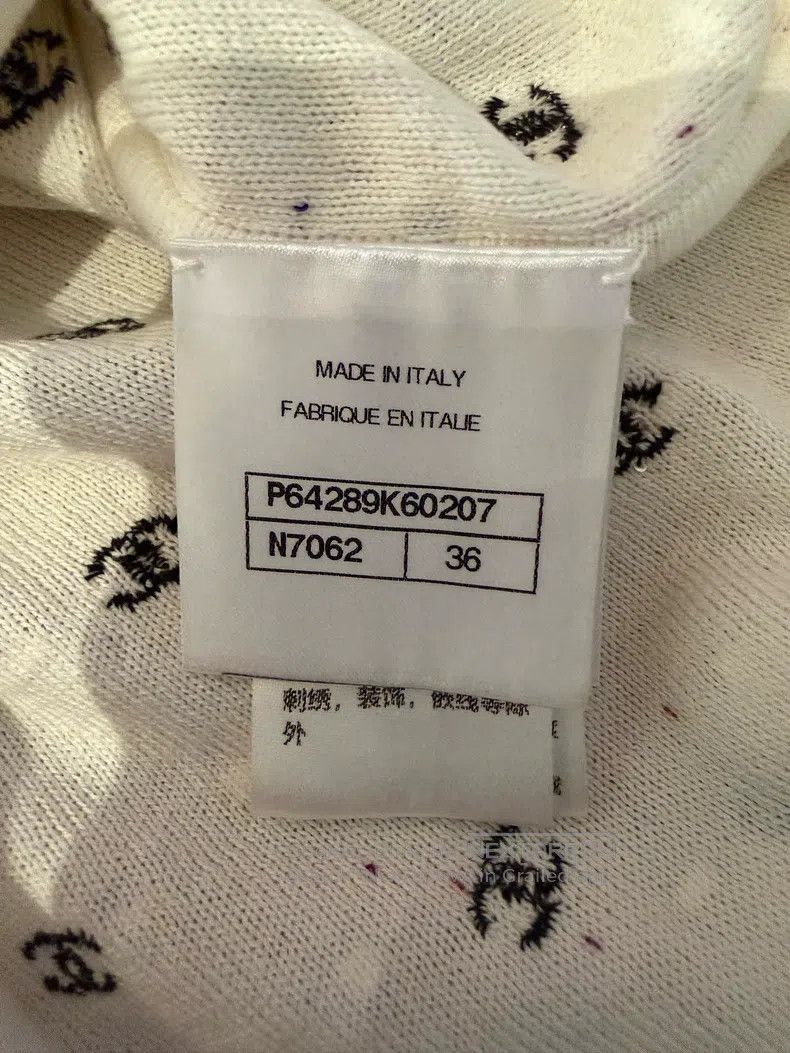 Chanel Chanel White sequins full of logo full of stars long sleev Size XS / US 0-2 / IT 36-38 - 4 Thumbnail